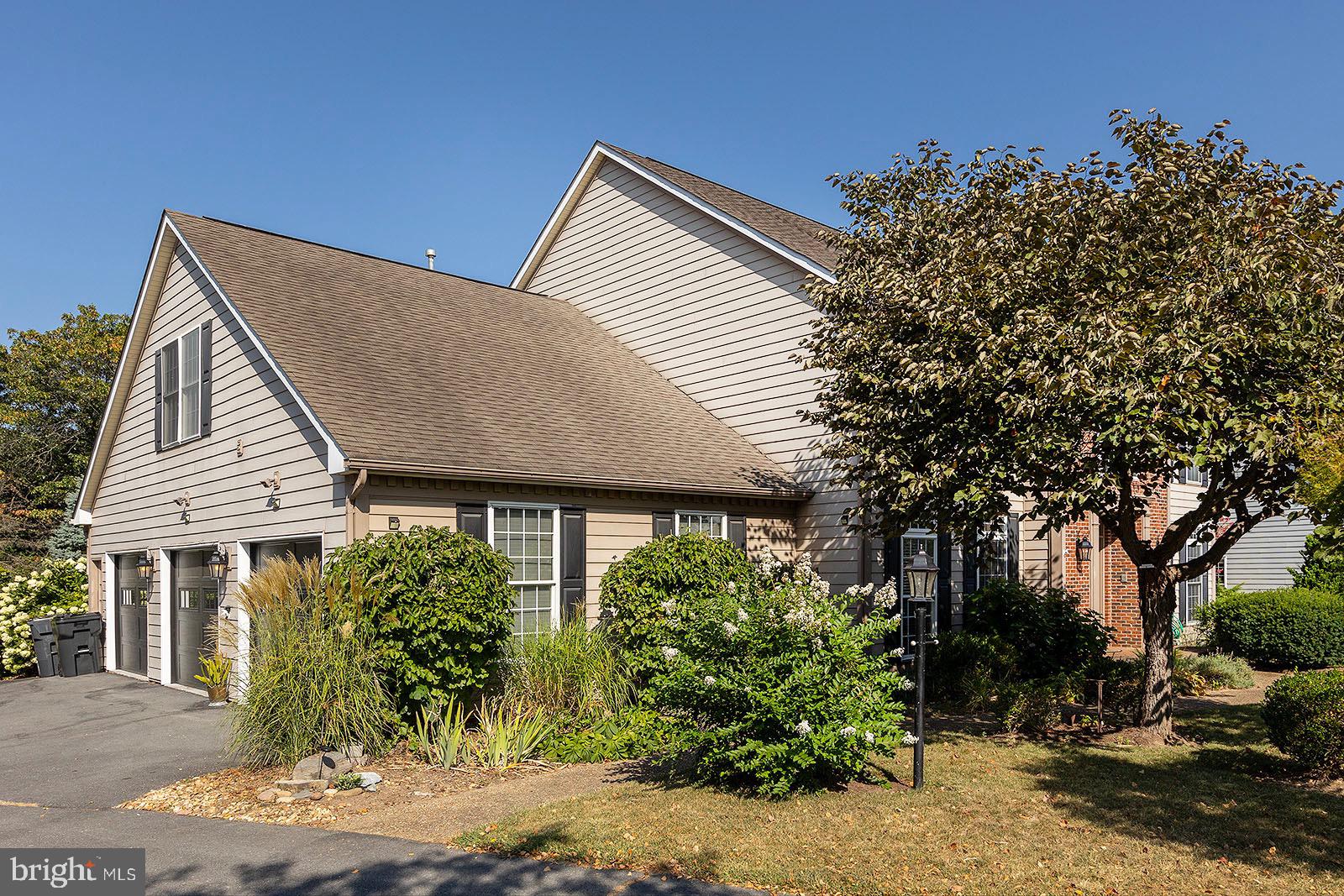 OAKDALE CROSSING - Residential