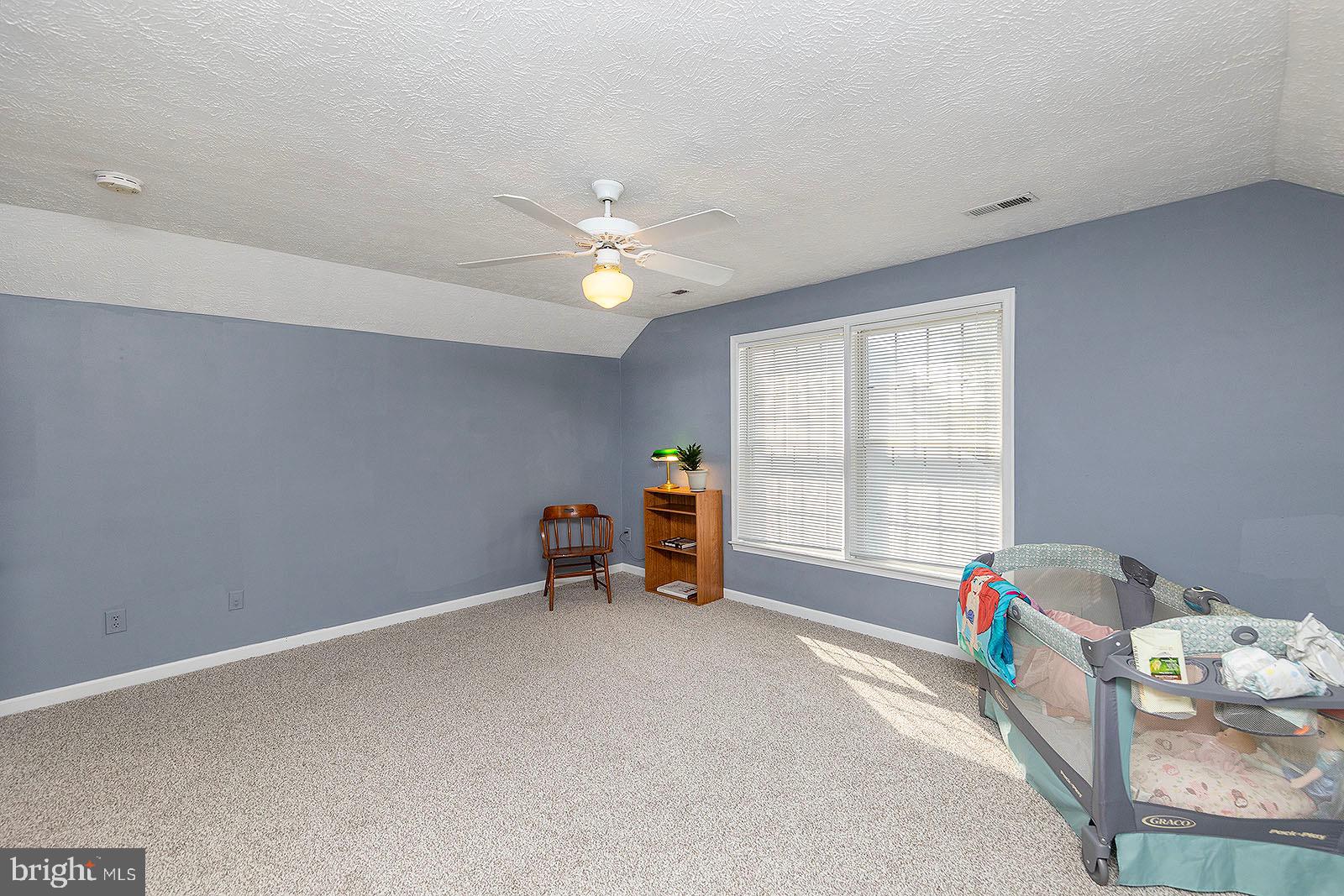 OAKDALE CROSSING - Residential