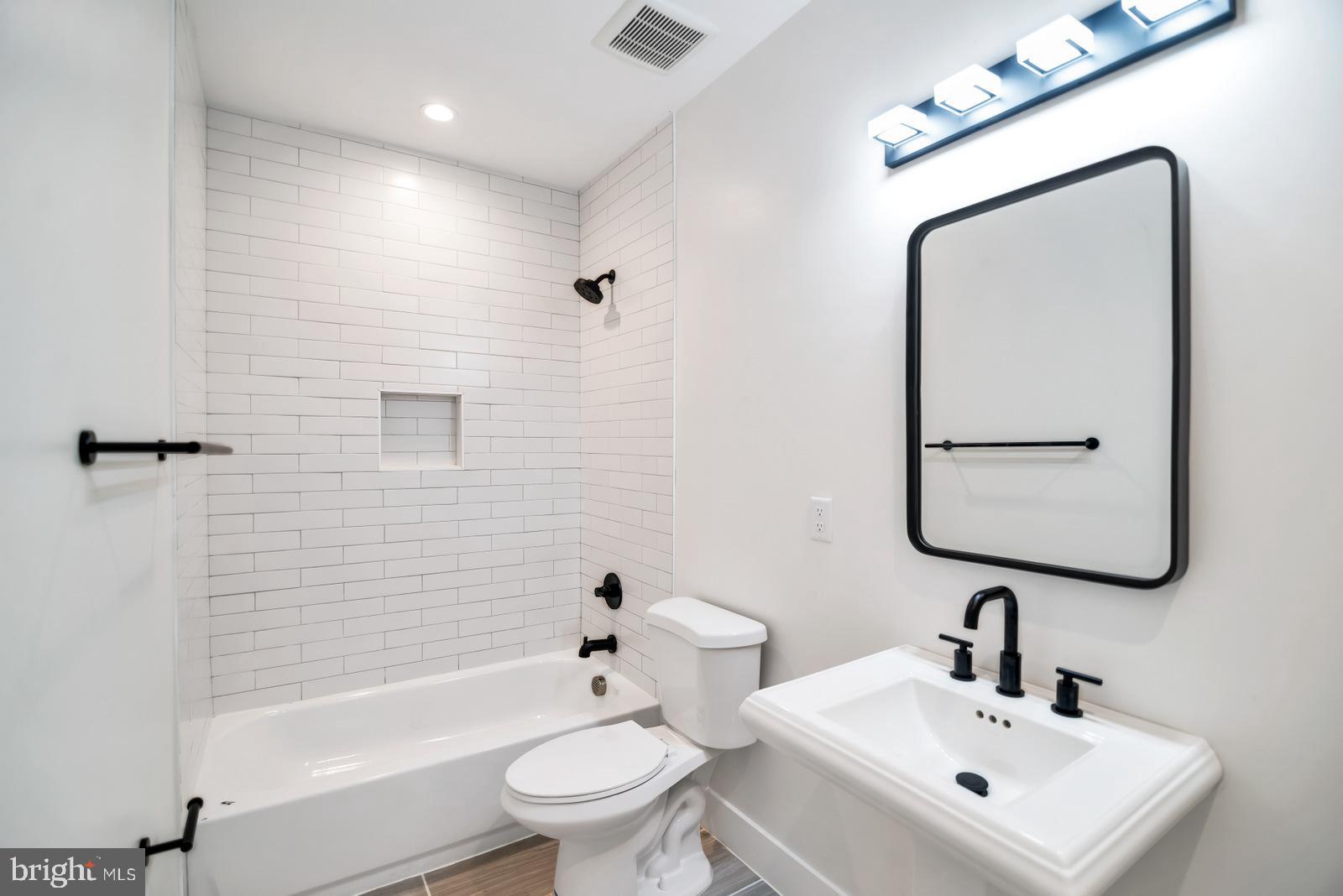 MOUNT RAINIER - Residential