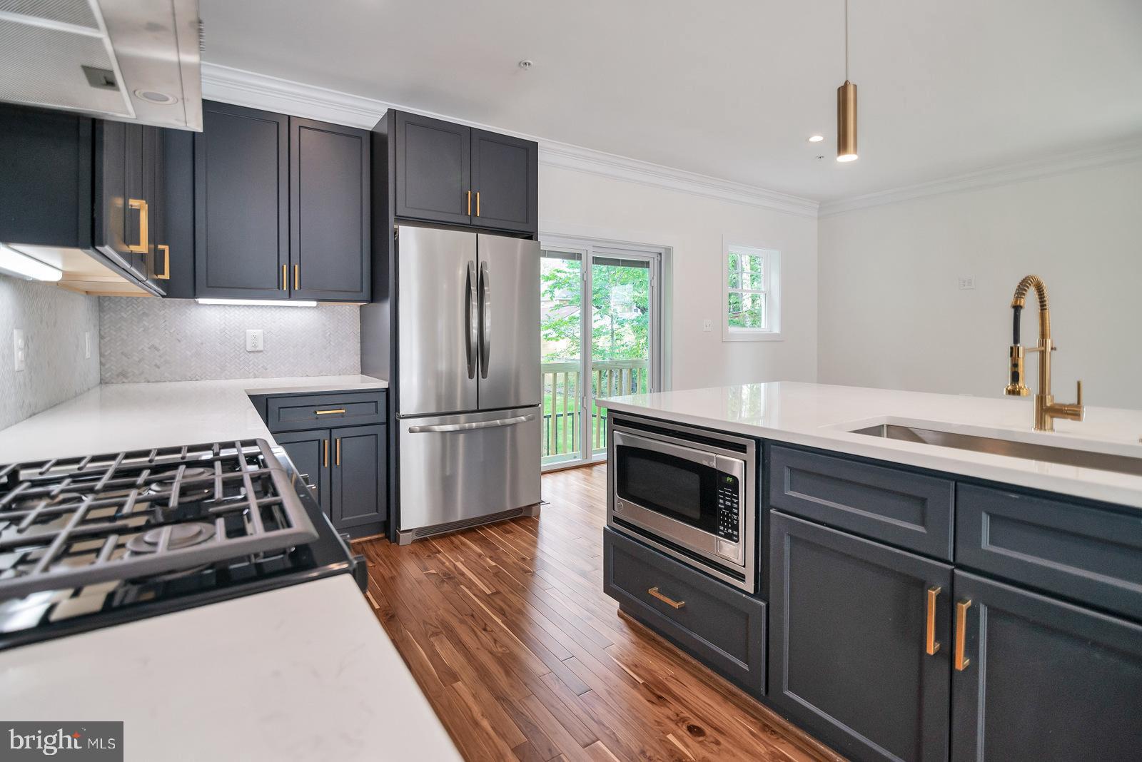 MOUNT RAINIER - Residential