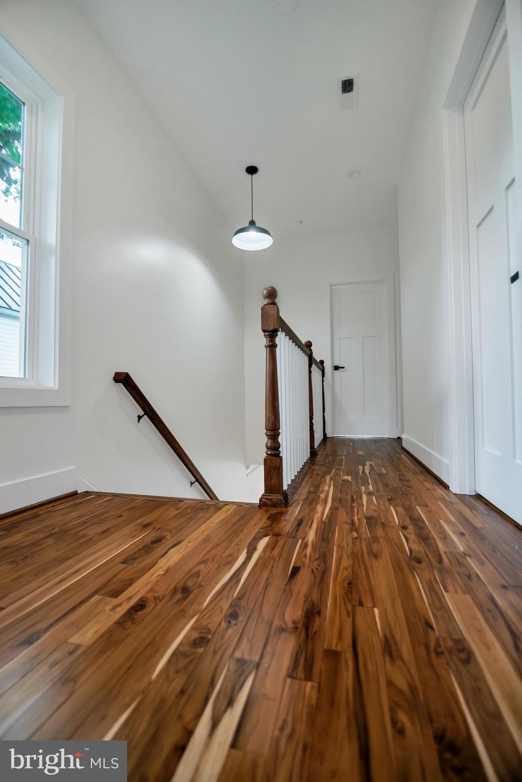 MOUNT RAINIER - Residential