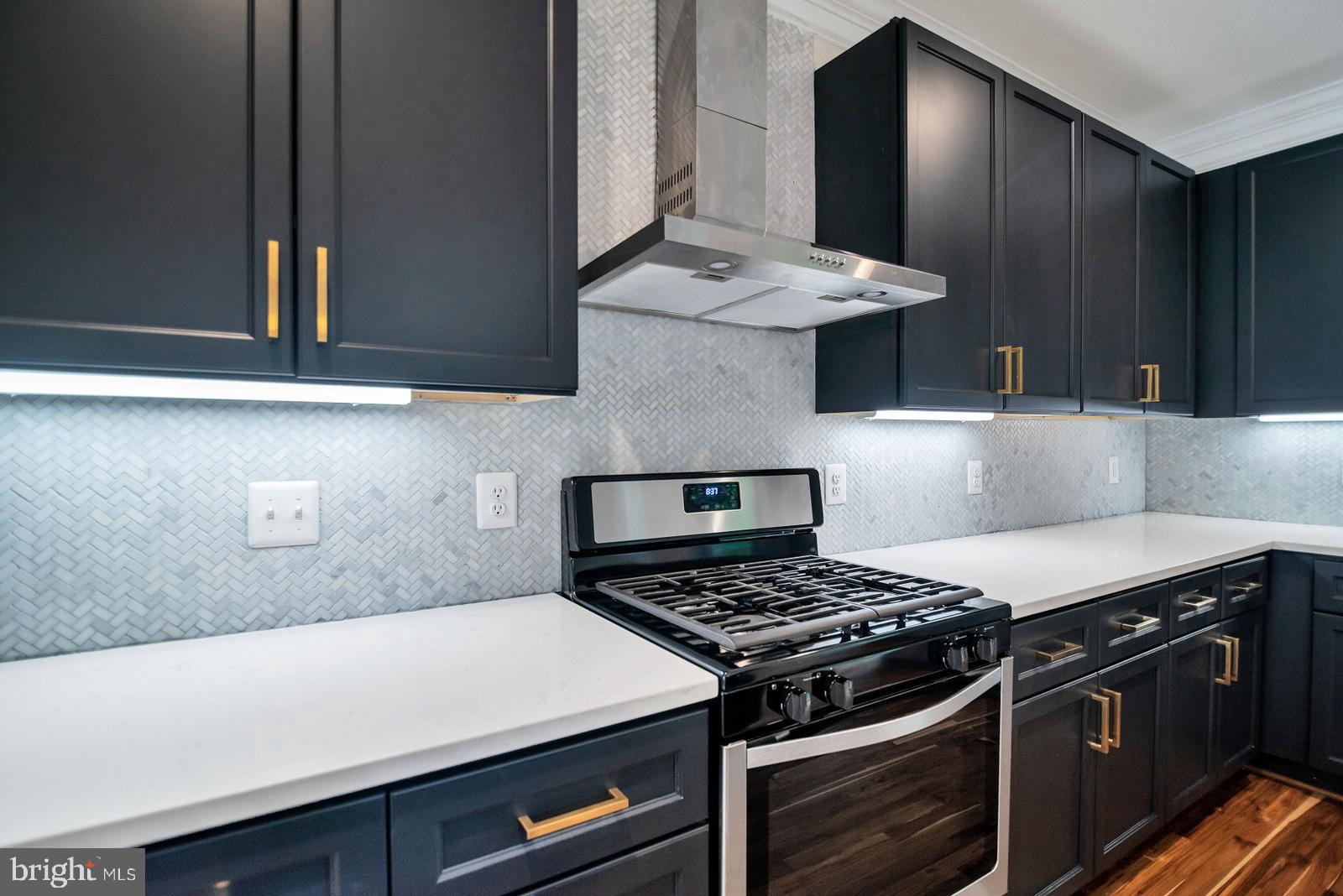 MOUNT RAINIER - Residential