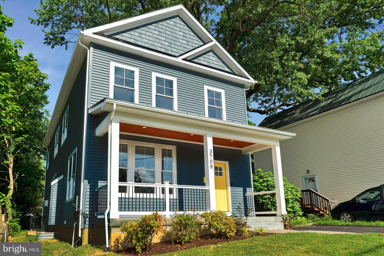 MOUNT RAINIER - Residential