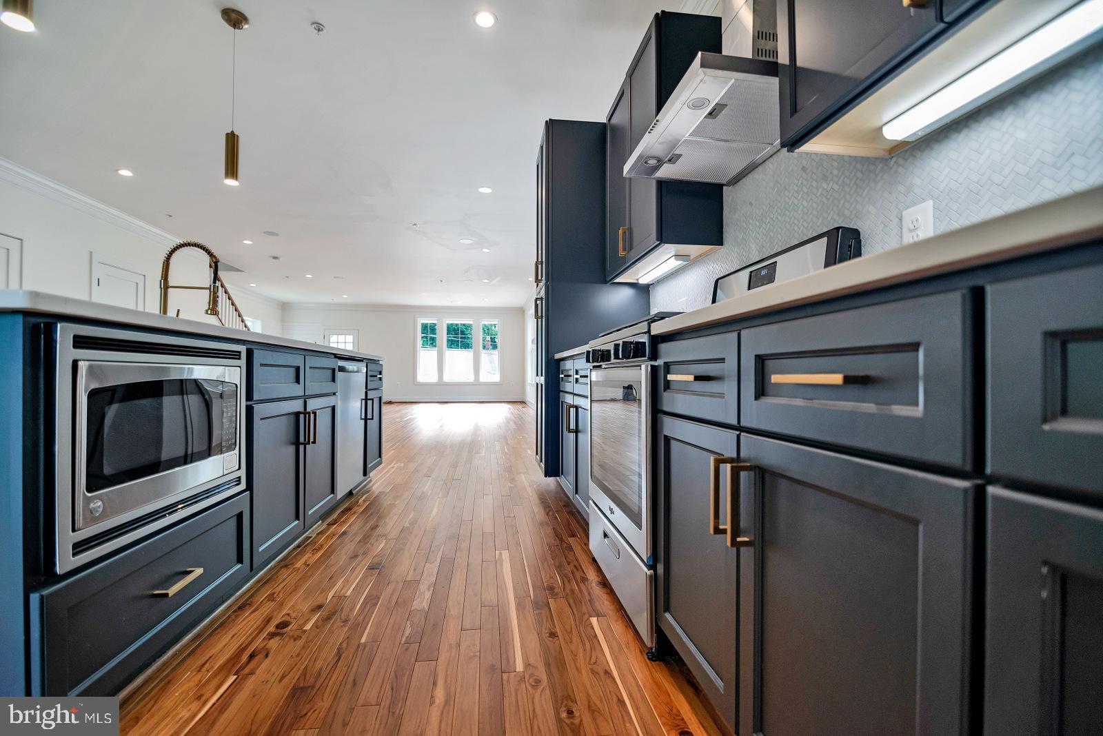 MOUNT RAINIER - Residential