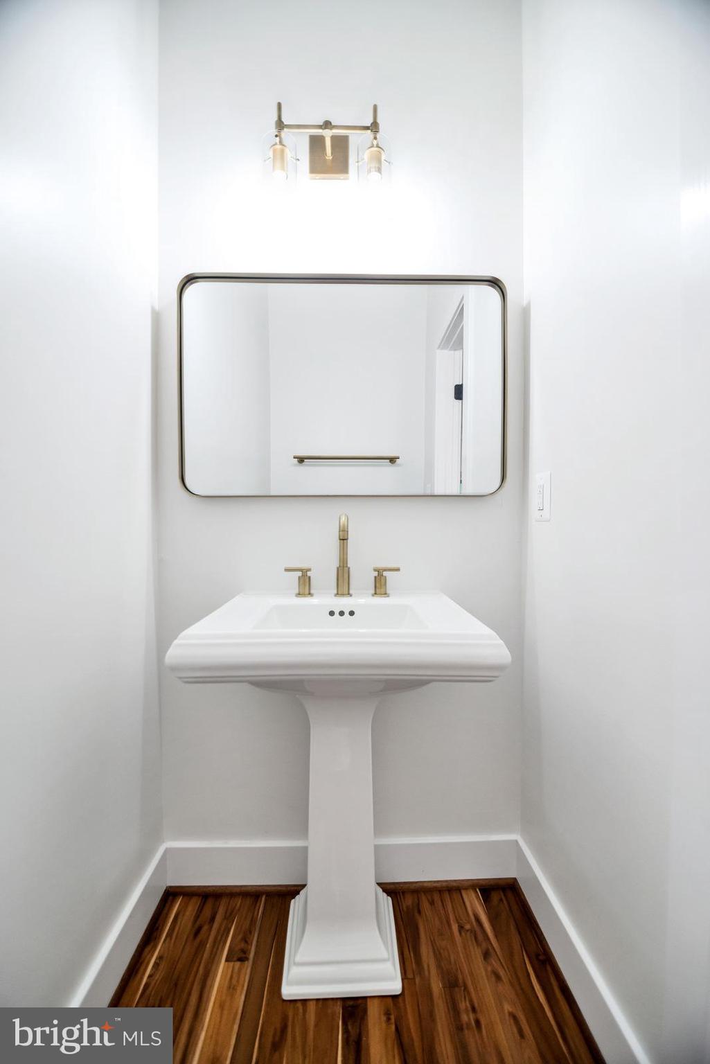 MOUNT RAINIER - Residential