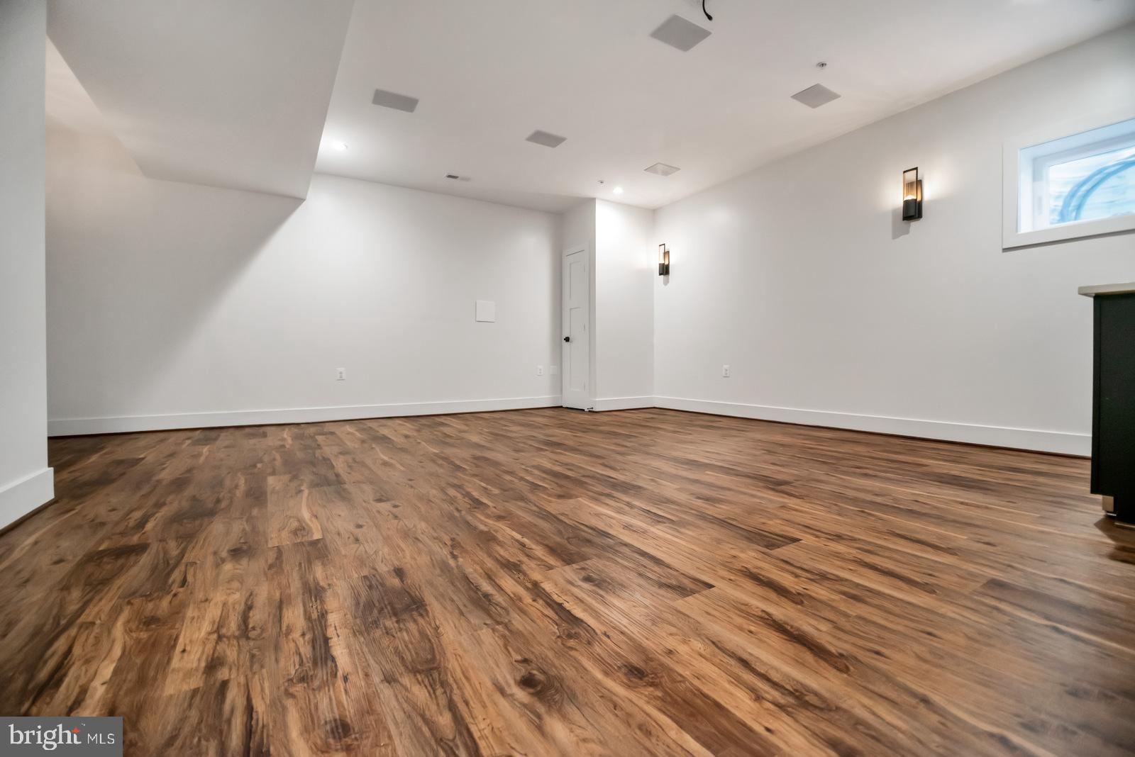 MOUNT RAINIER - Residential