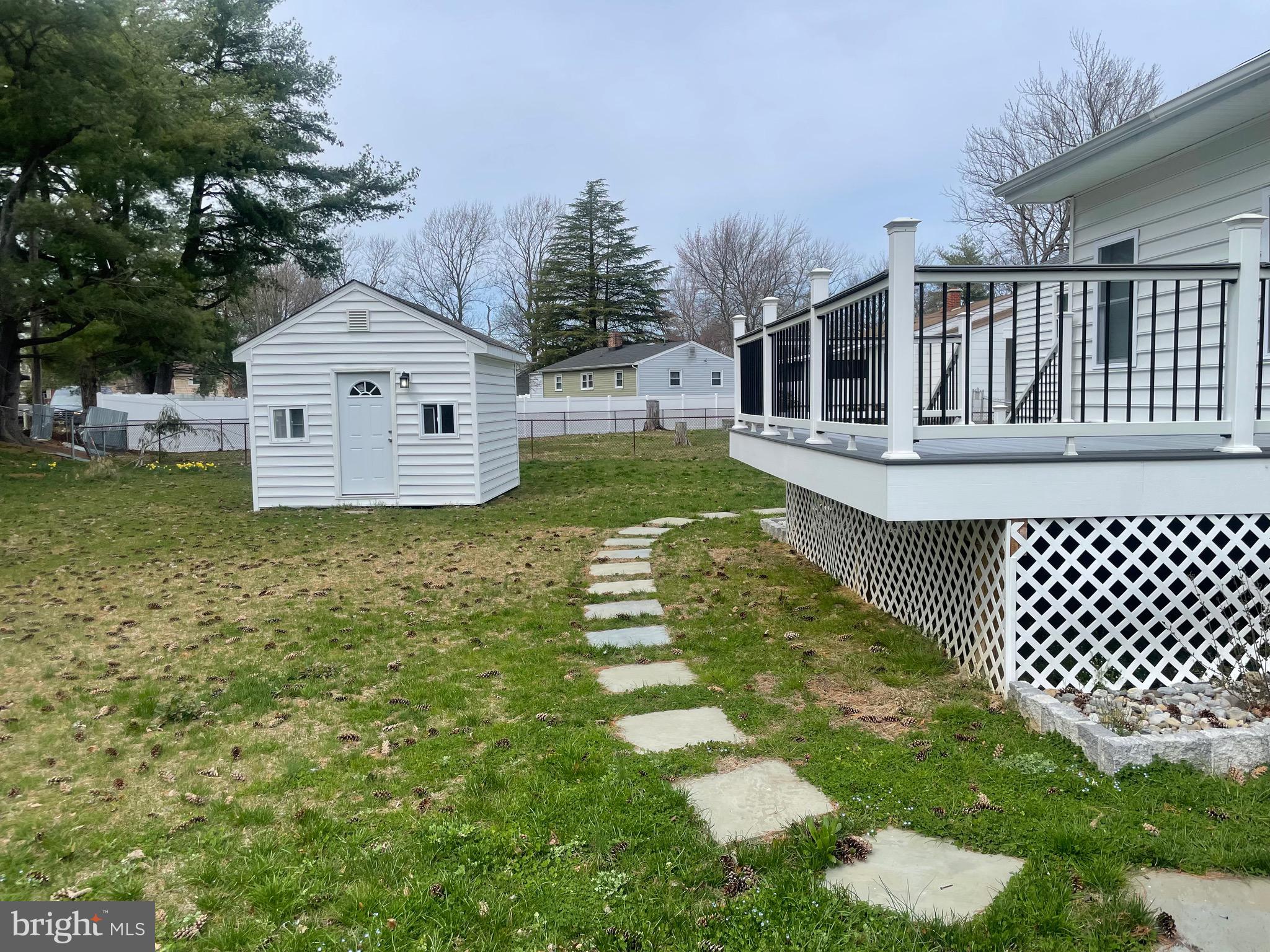 TOWNE POINT - Residential