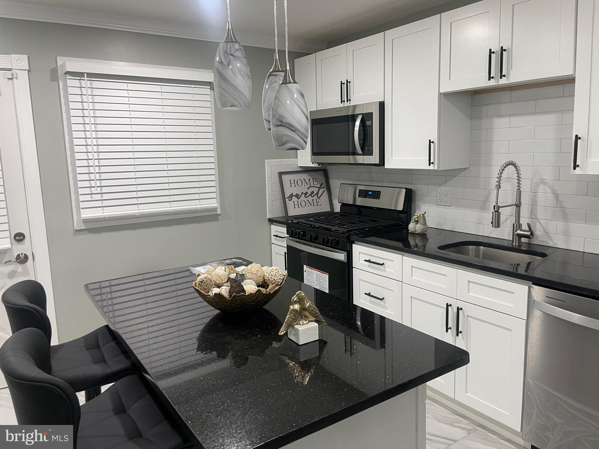 TOWNE POINT - Residential