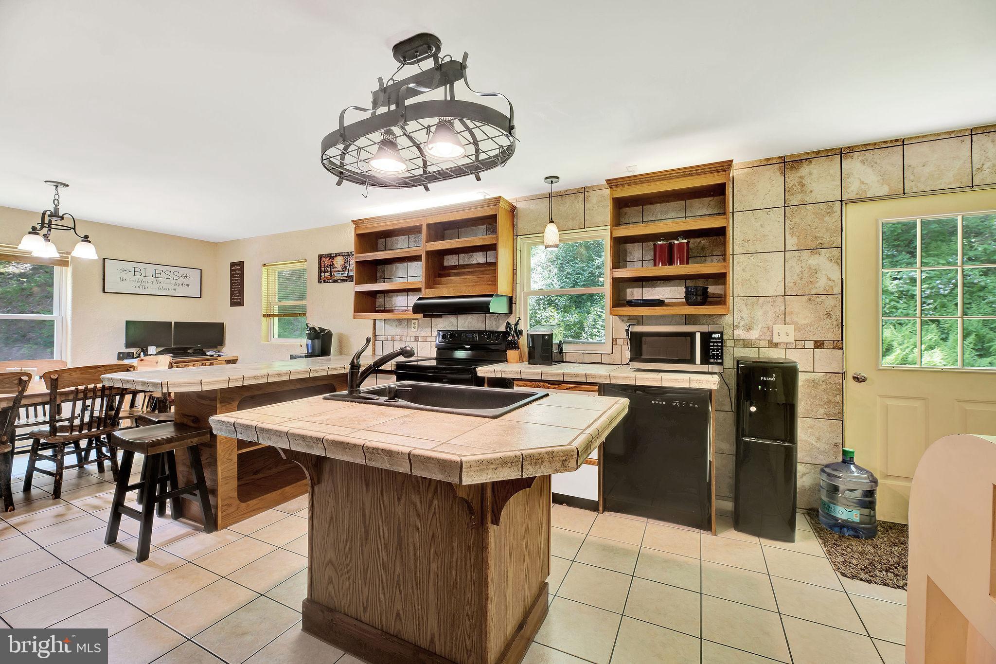 353 JACK STRAW ROAD
