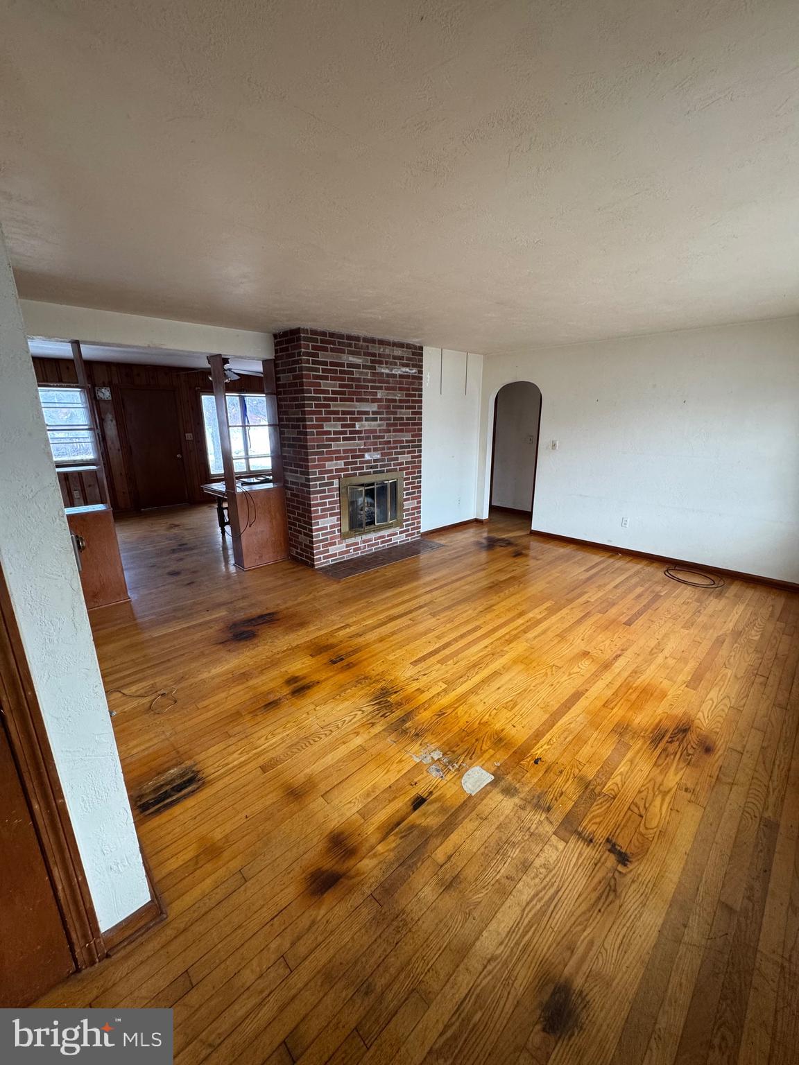 BRYAN FIELD - Residential