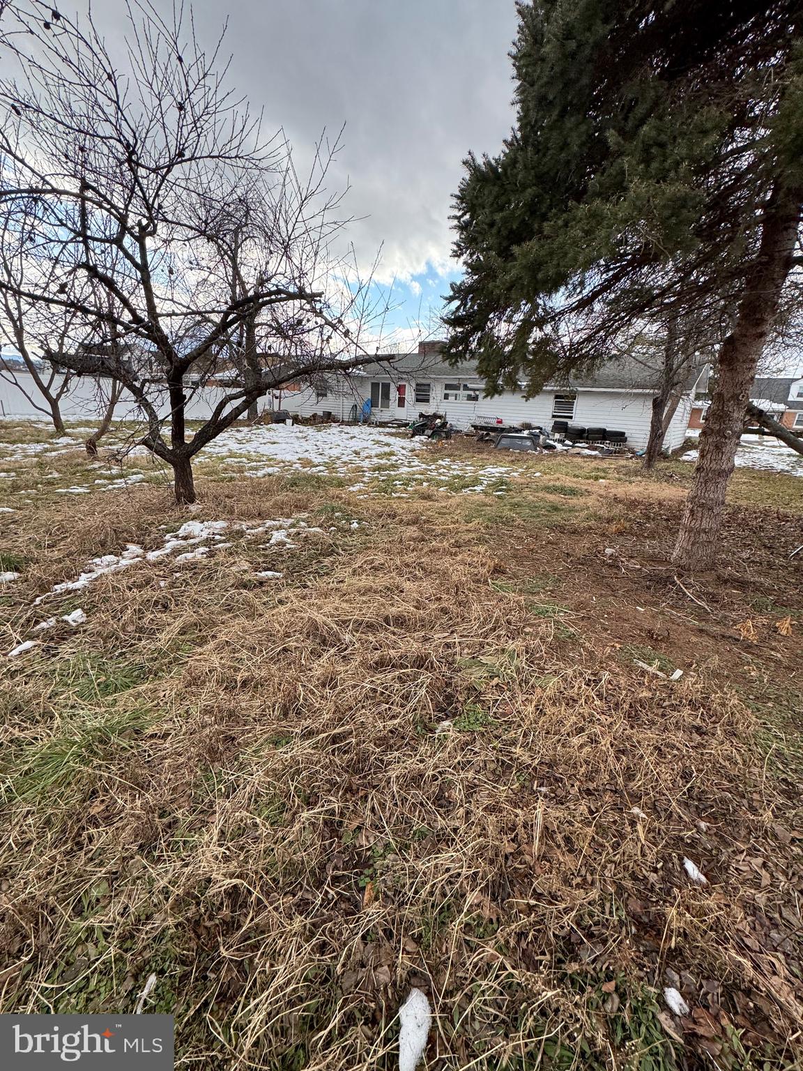 BRYAN FIELD - Residential