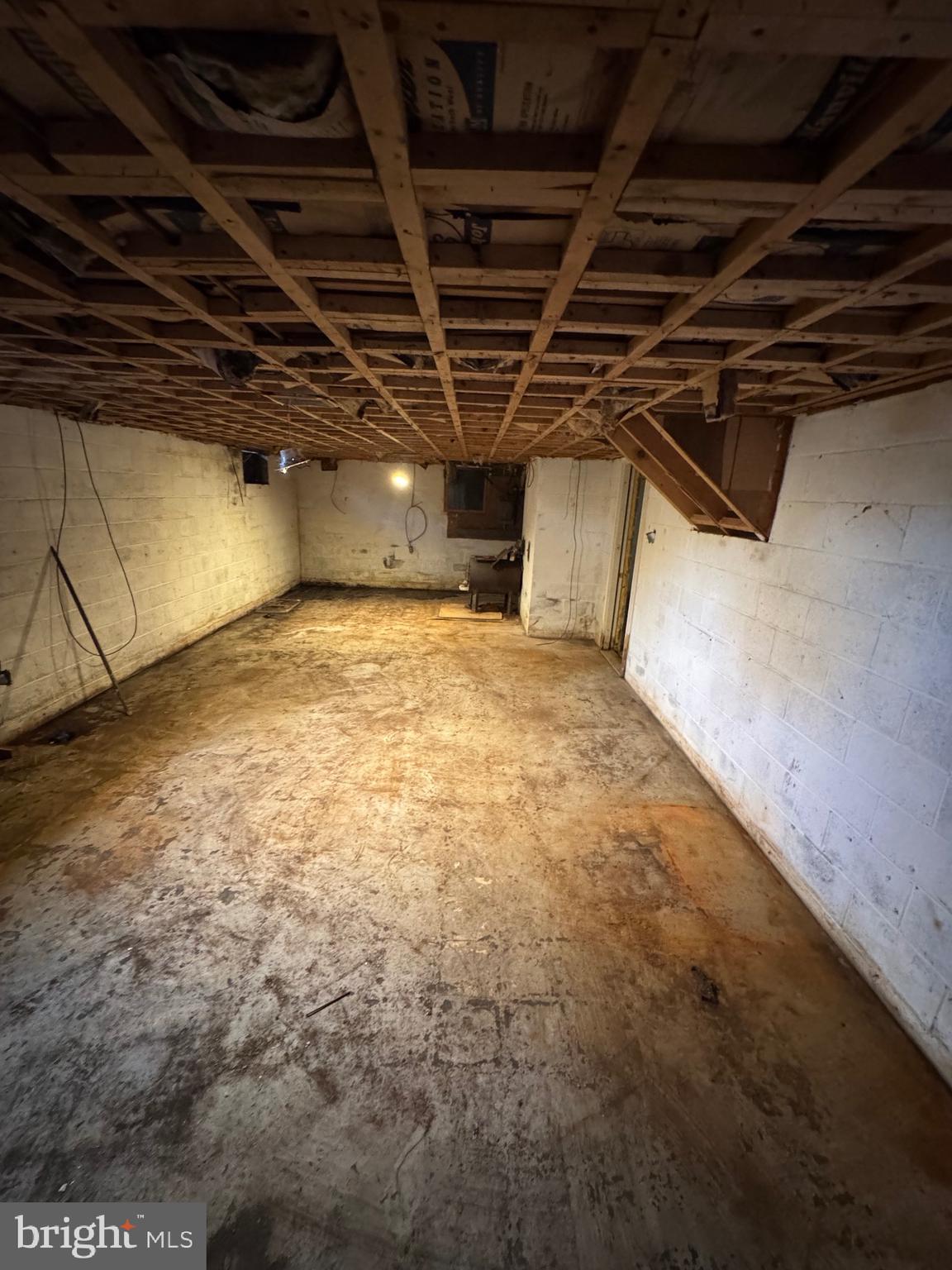 BRYAN FIELD - Residential