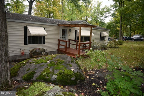 Mobile Home For Sale - 13 Hillside<br/> Bucks County, QUAKERTOWN, PA 18951