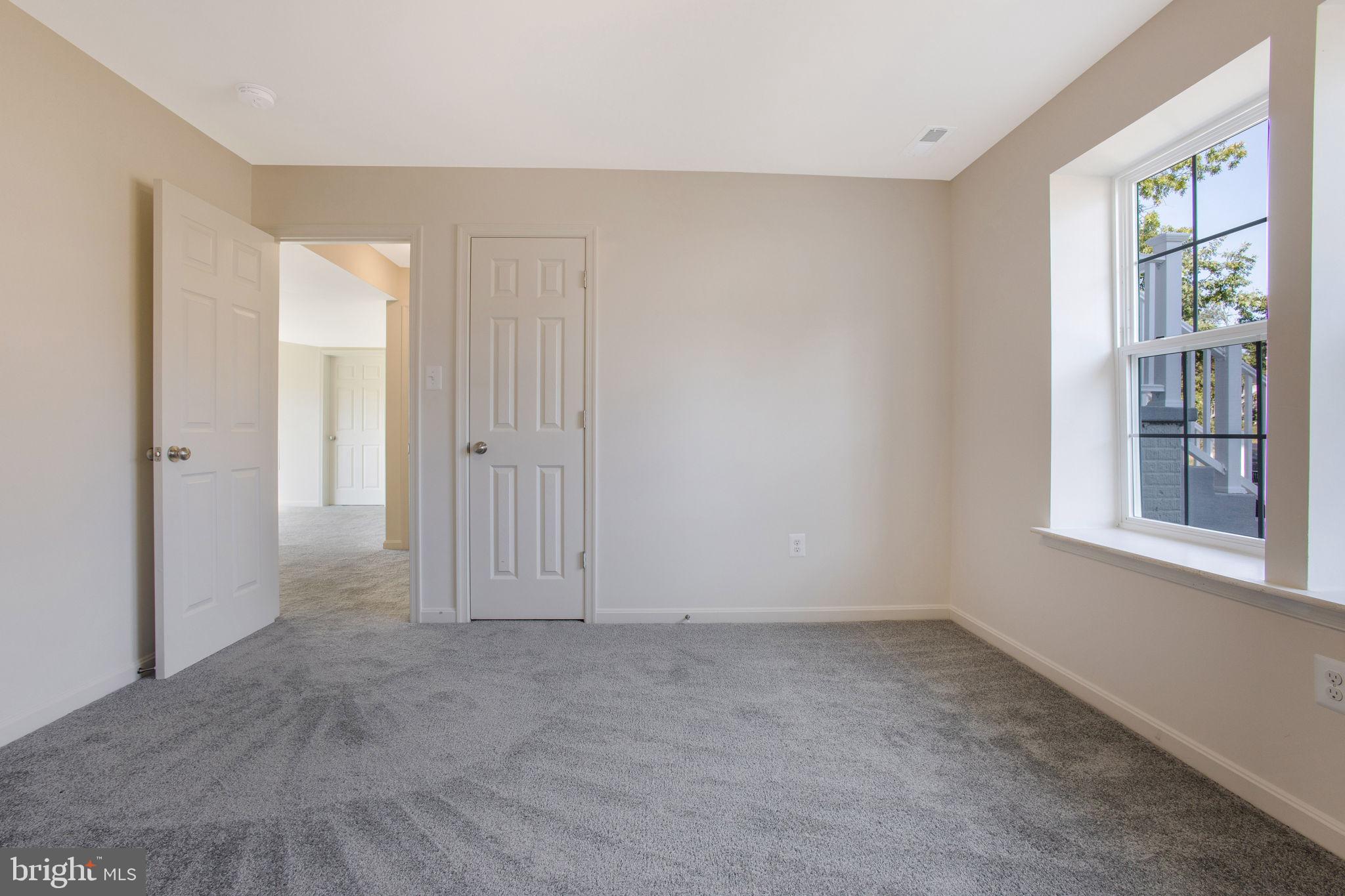 CATONSVILLE MANOR - Residential