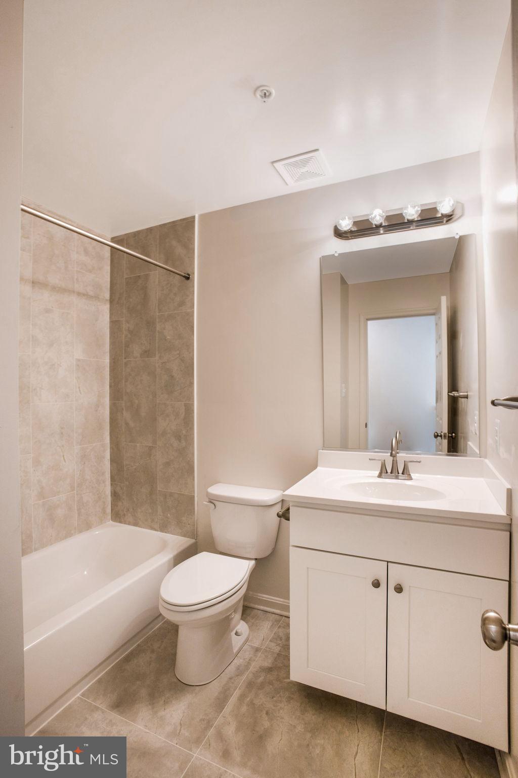 CATONSVILLE MANOR - Residential