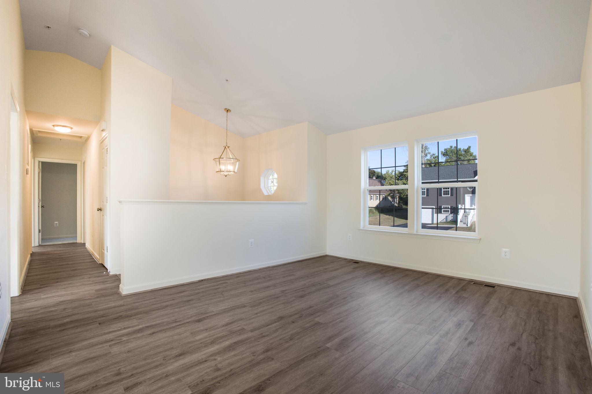 CATONSVILLE MANOR - Residential