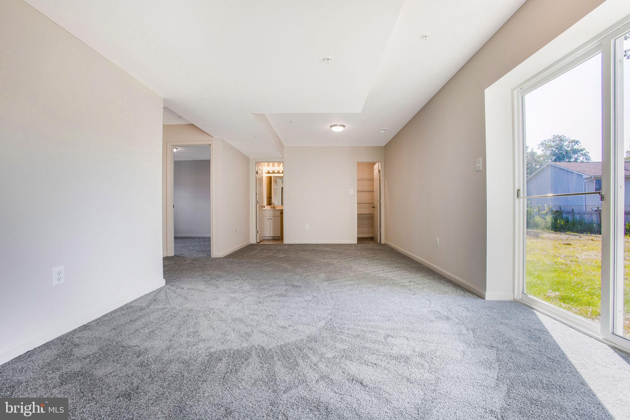 CATONSVILLE MANOR - Residential