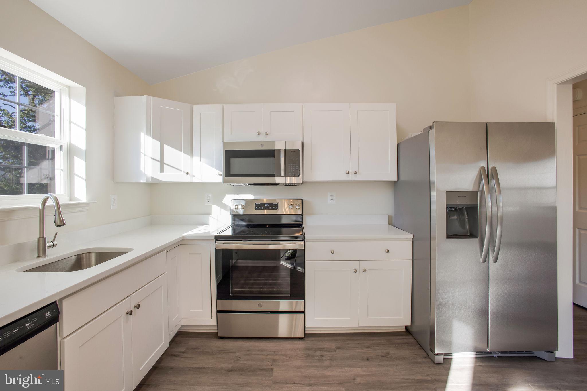 CATONSVILLE MANOR - Residential