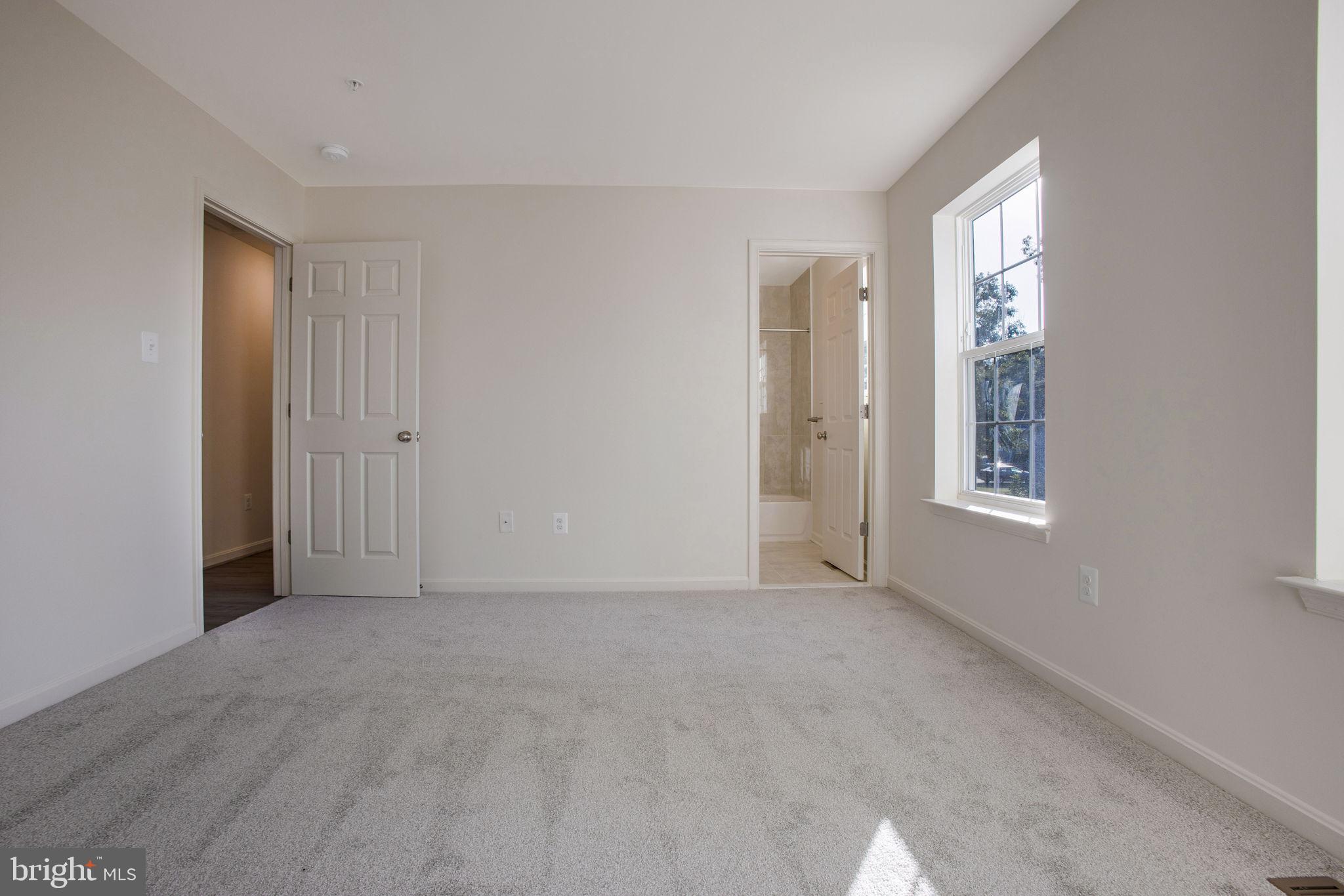 CATONSVILLE MANOR - Residential