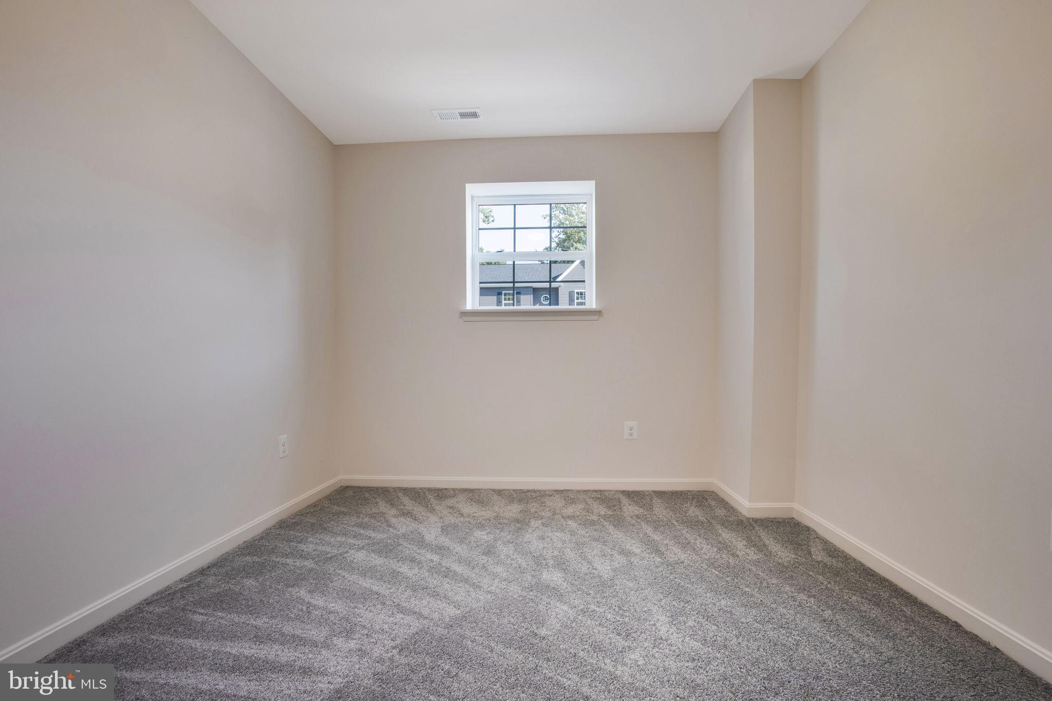 CATONSVILLE MANOR - Residential