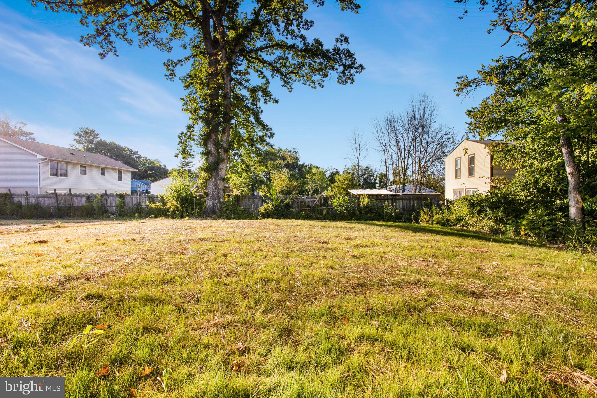 CATONSVILLE MANOR - Residential