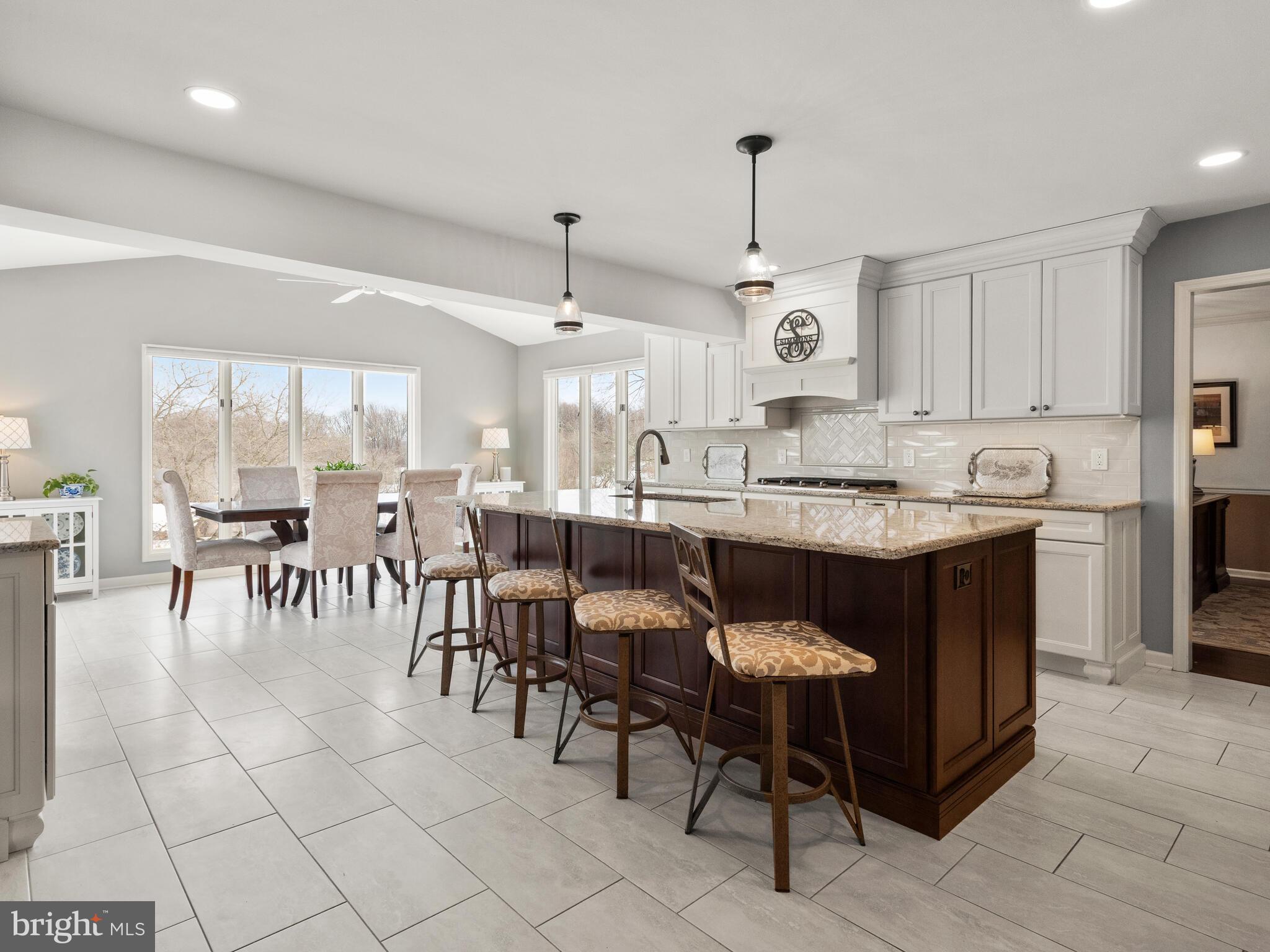 BOW TREE - Residential