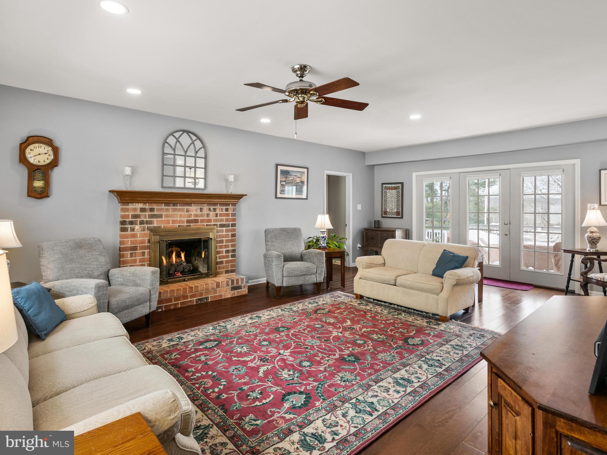 BOW TREE - Residential