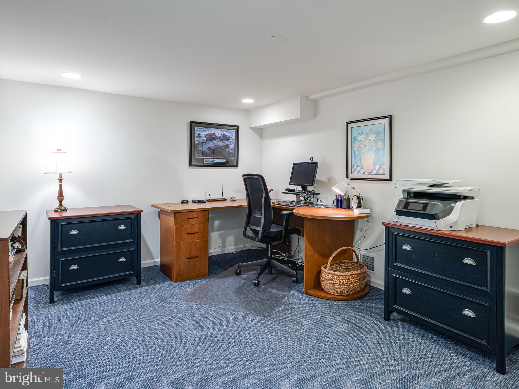 BOW TREE - Residential