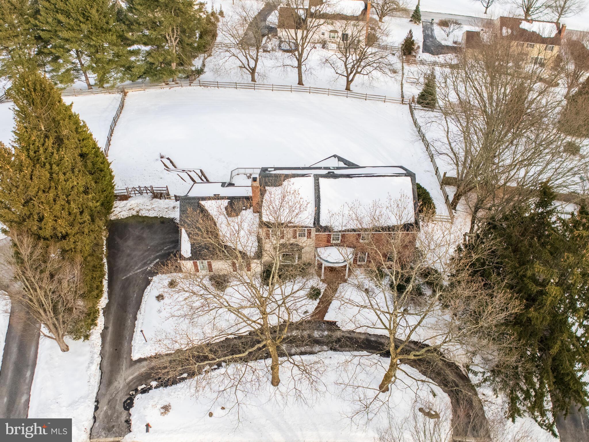 BOW TREE - Residential