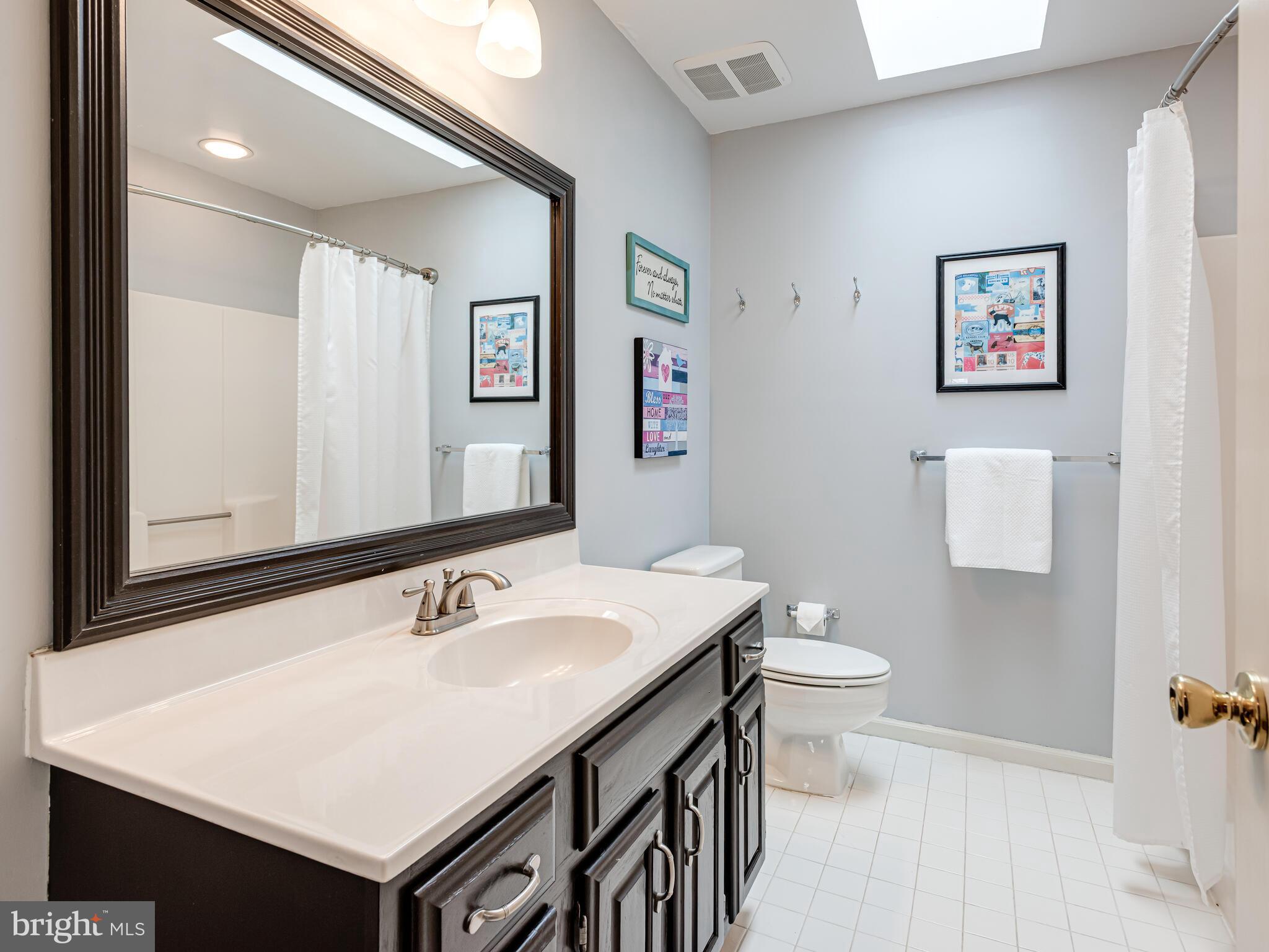 BOW TREE - Residential