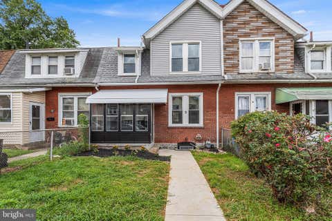 Townhouse For Sale - 9 Maple Street<br/> MARCUS HOOK, PA 19061