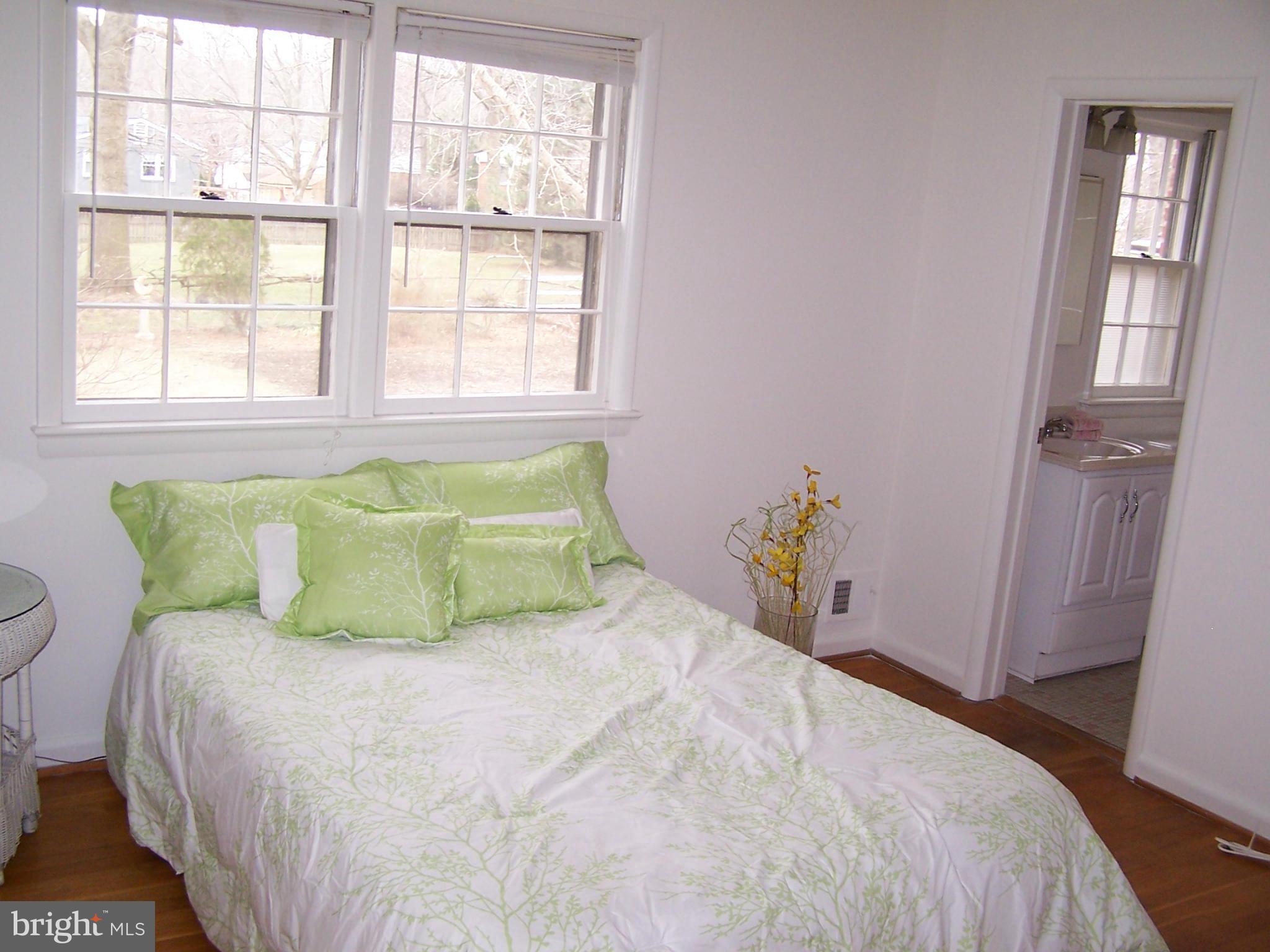 HOLLINDALE - Residential