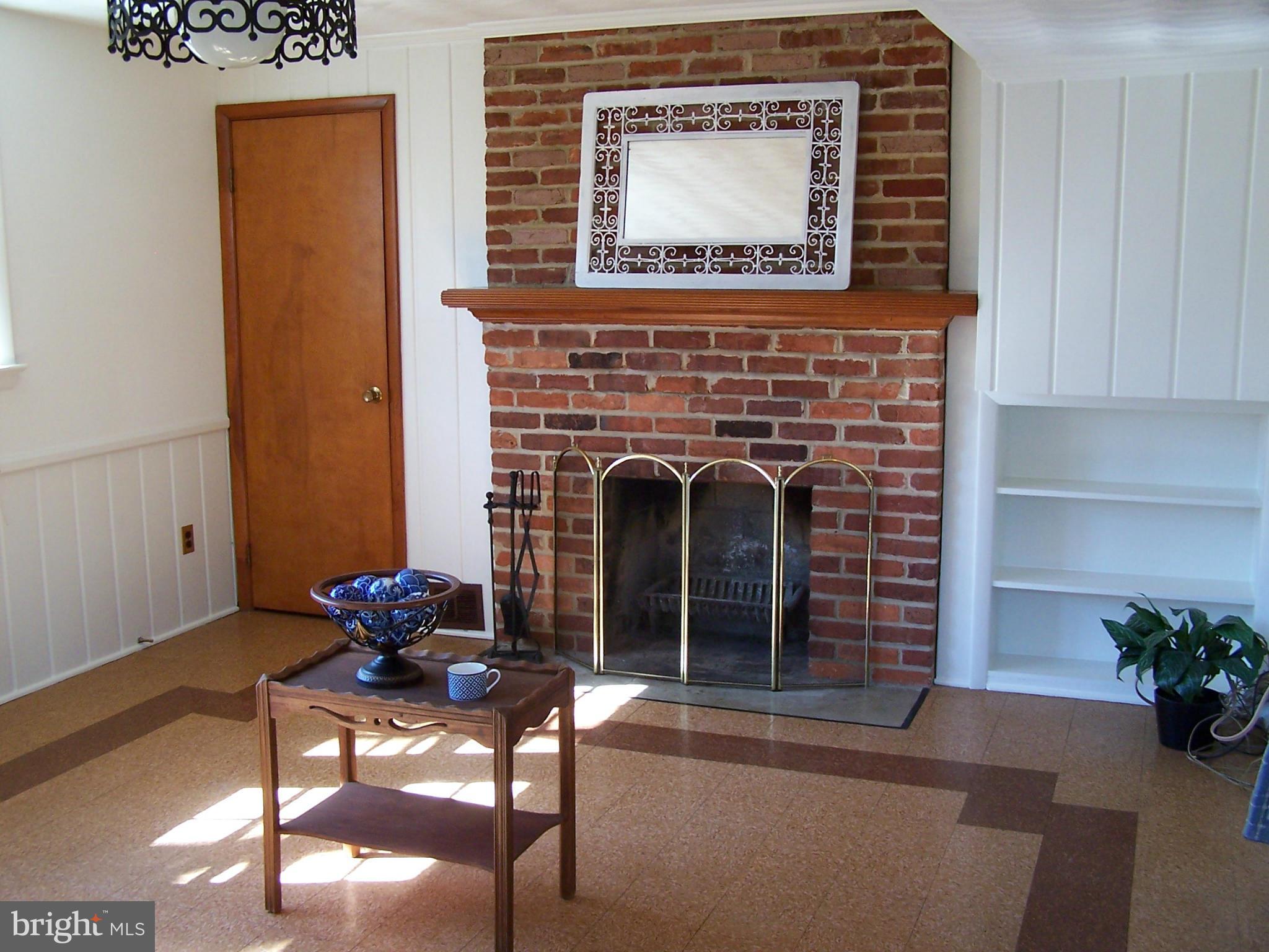 HOLLINDALE - Residential