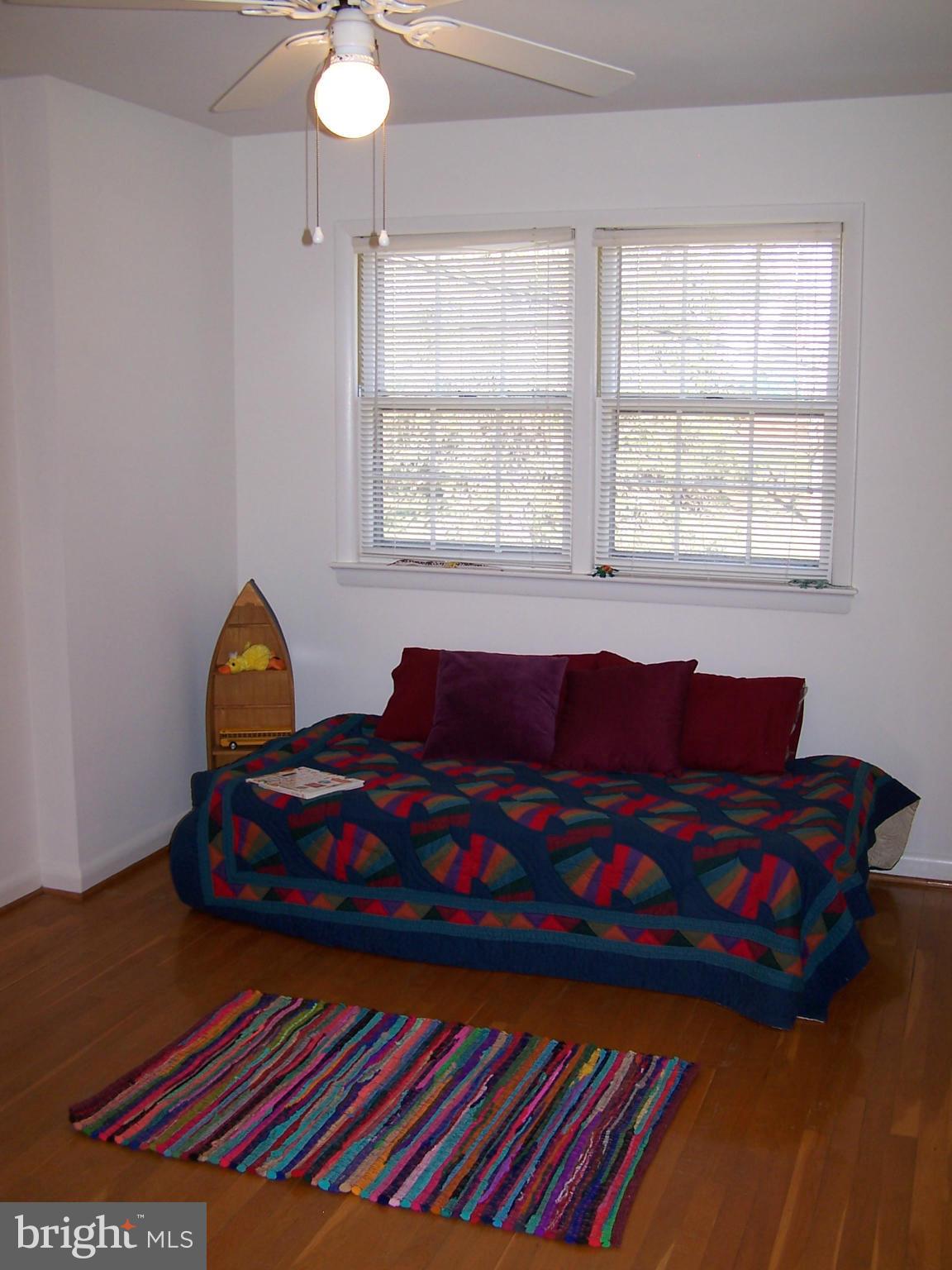 HOLLINDALE - Residential