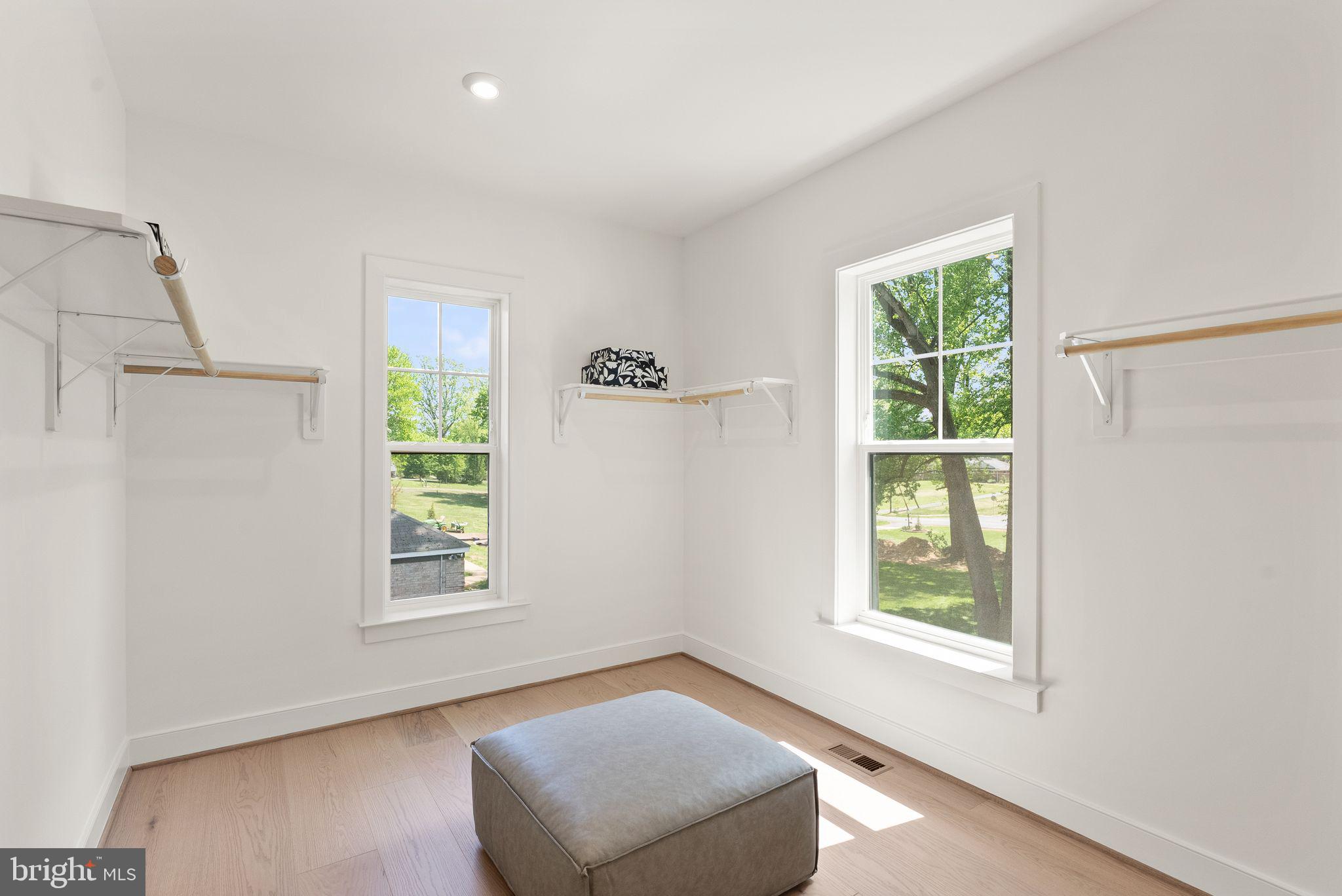 FAIRFAX FARMS - Residential