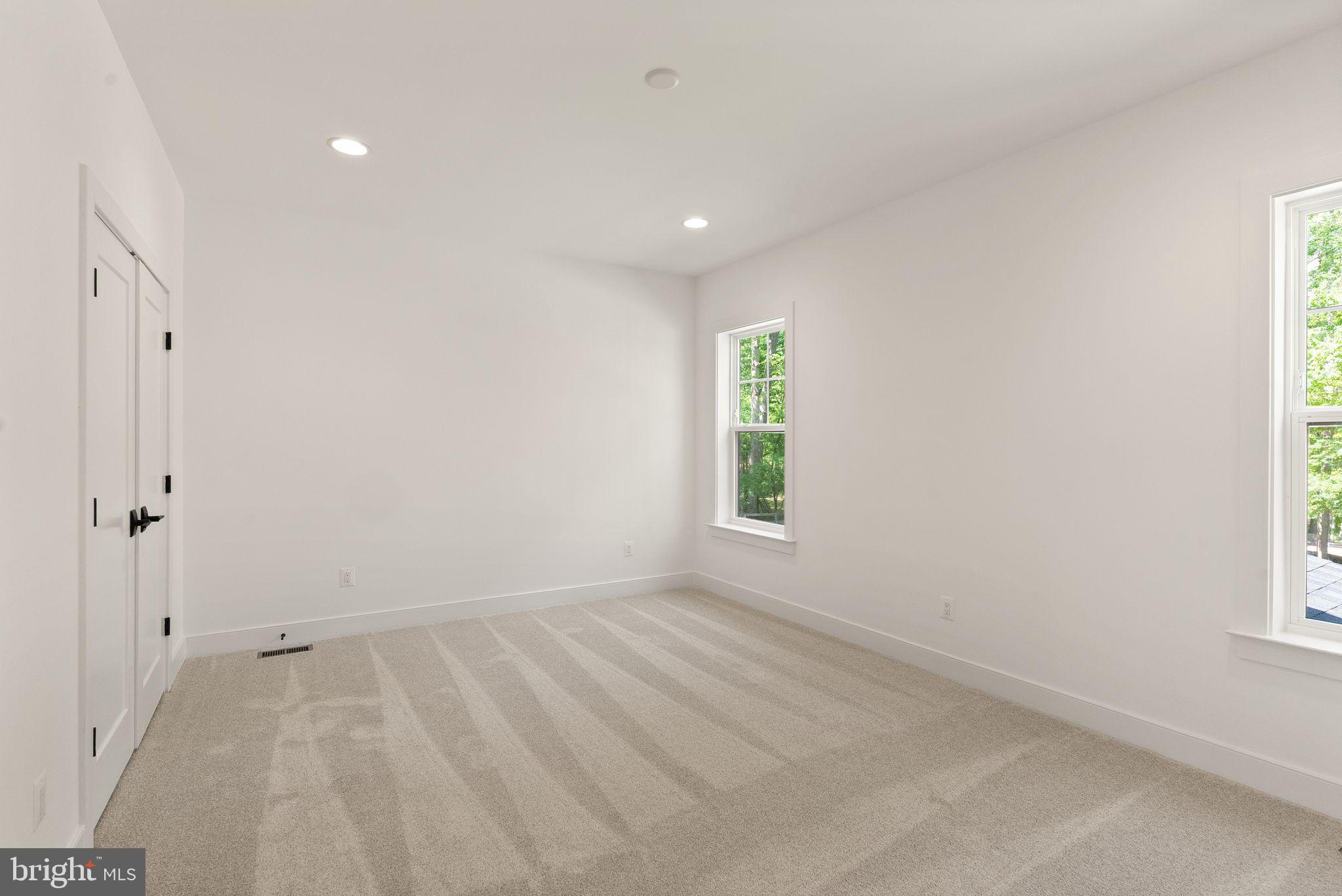 FAIRFAX FARMS - Residential