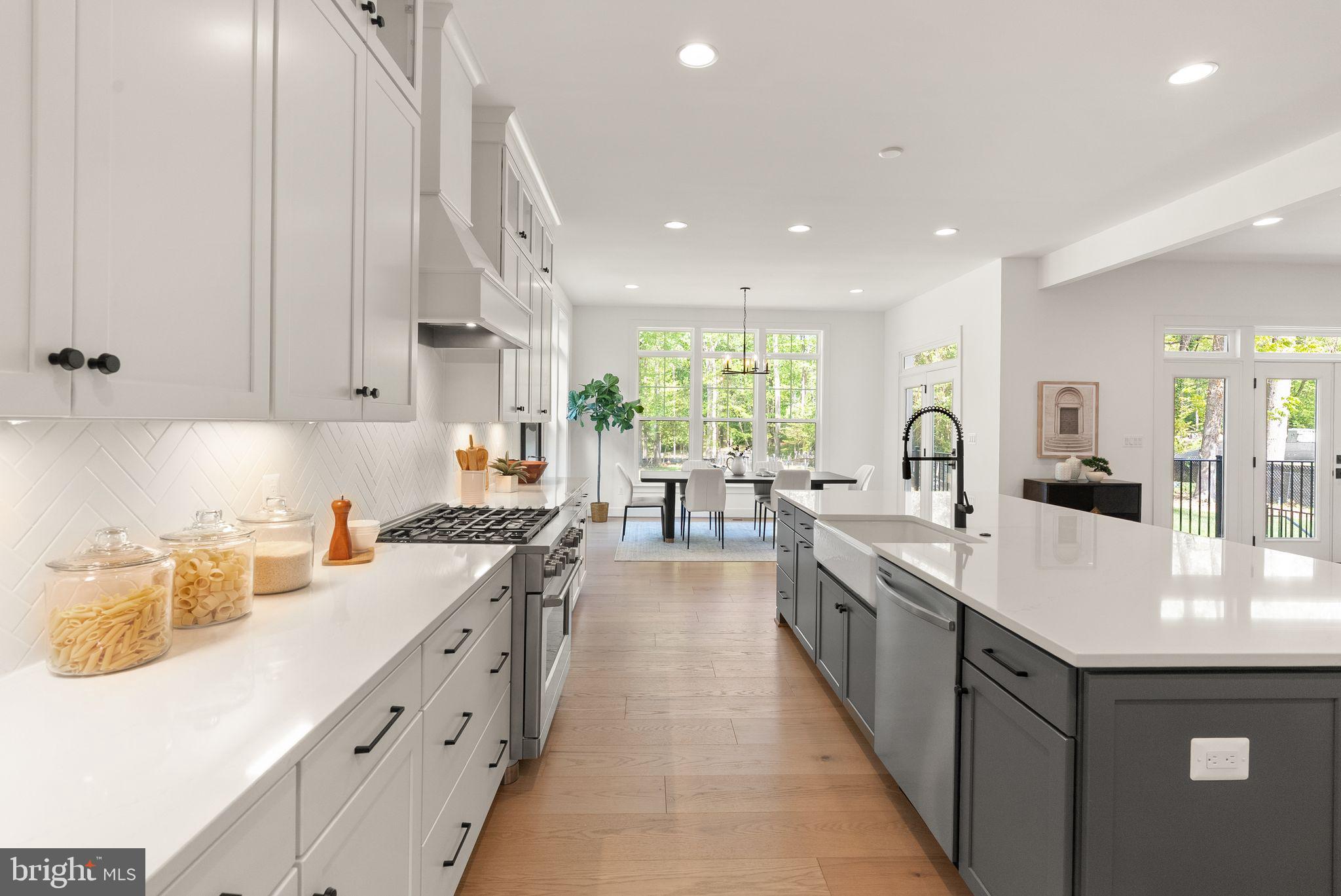 FAIRFAX FARMS - Residential