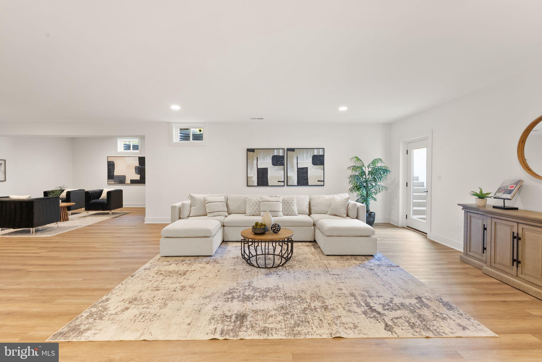 FAIRFAX FARMS - Residential