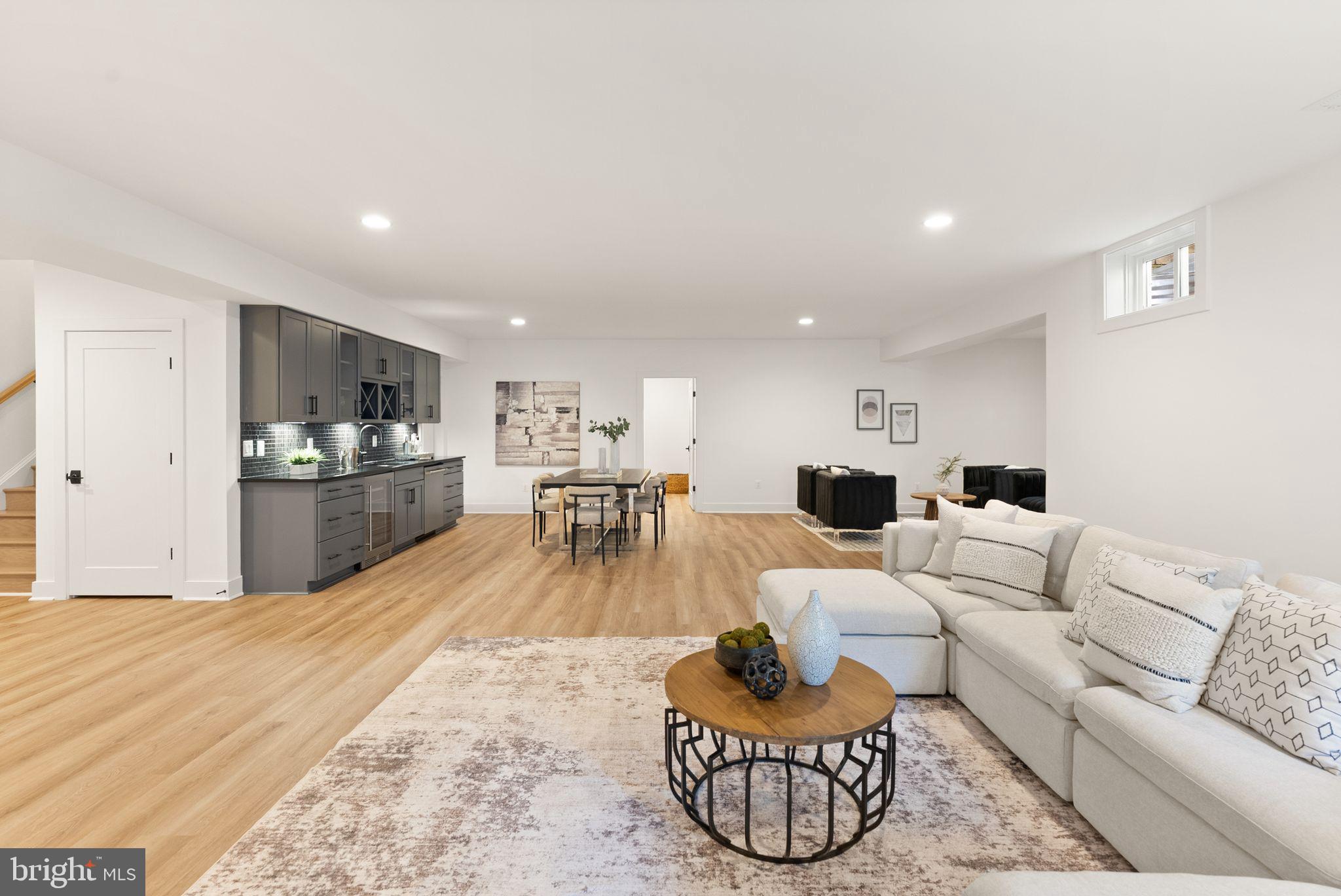 FAIRFAX FARMS - Residential