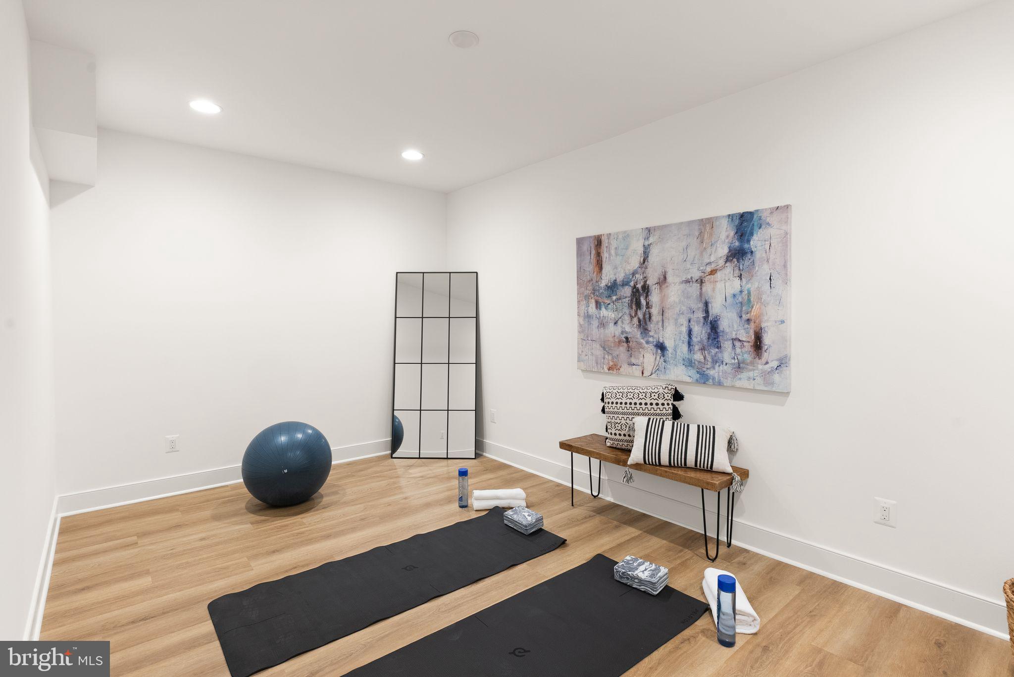 FAIRFAX FARMS - Residential