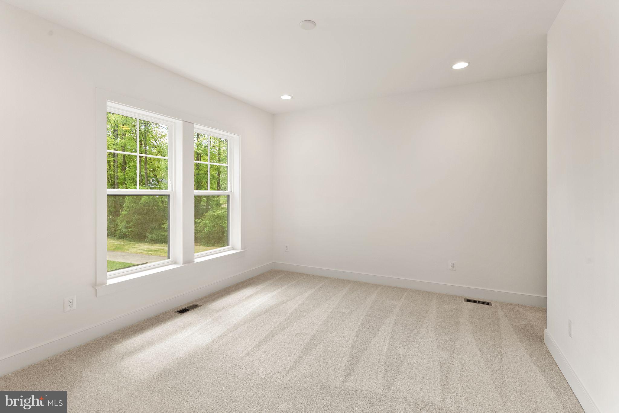 FAIRFAX FARMS - Residential