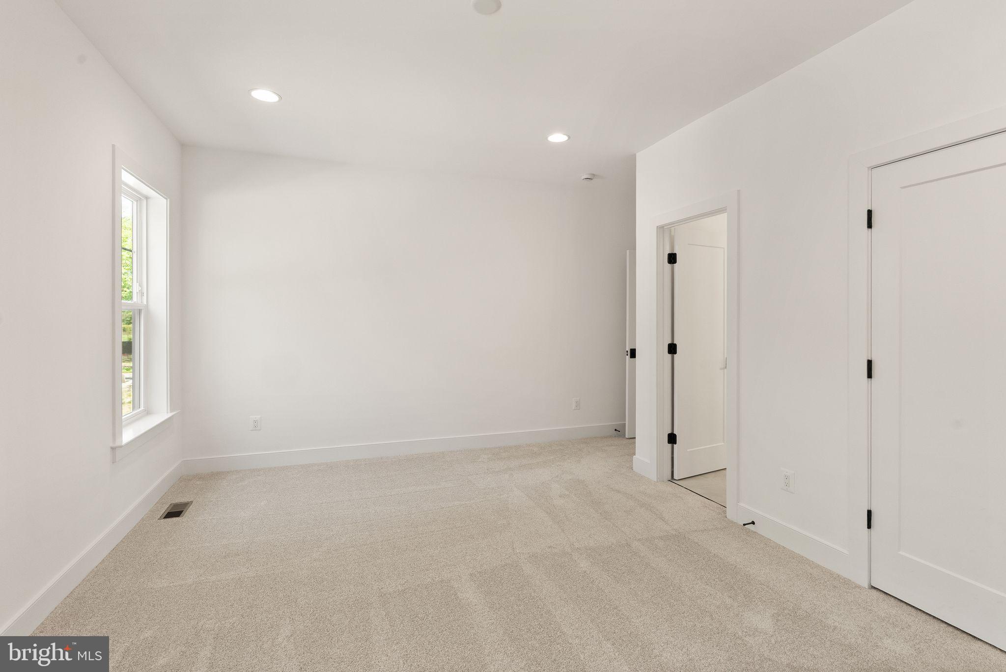 FAIRFAX FARMS - Residential