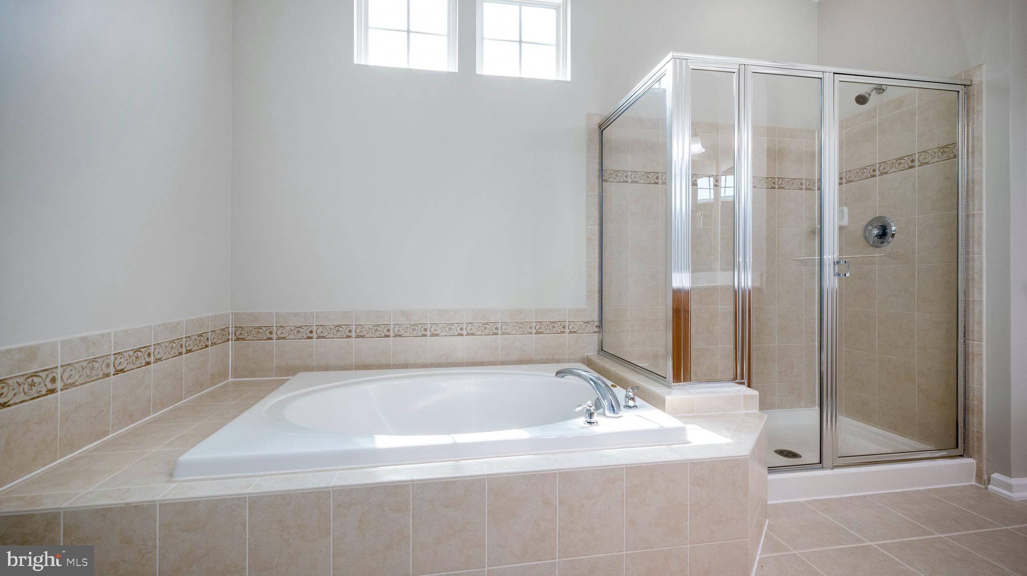 ARORA HILLS - Residential