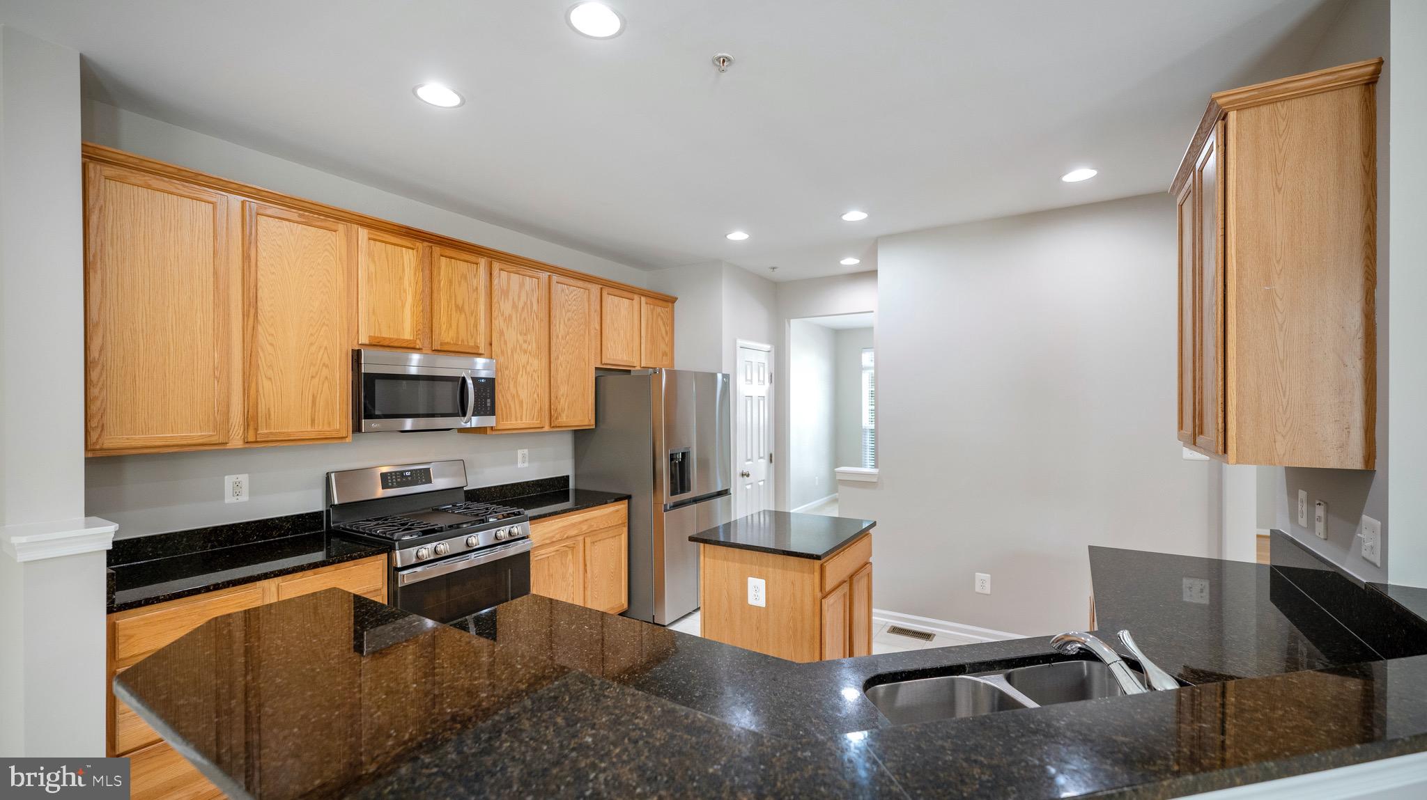 ARORA HILLS - Residential