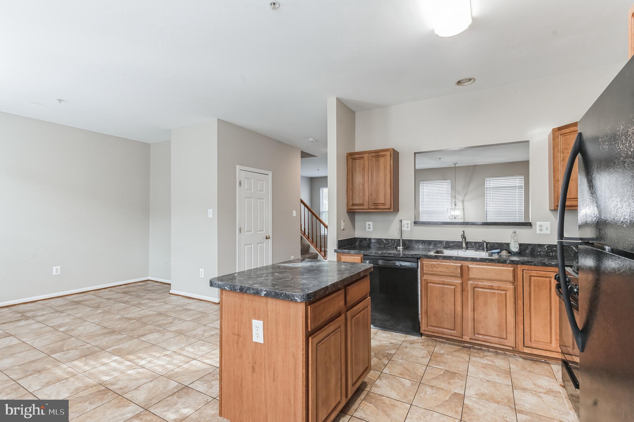 WOODVIEW VILLAGE WEST - Residential Lease