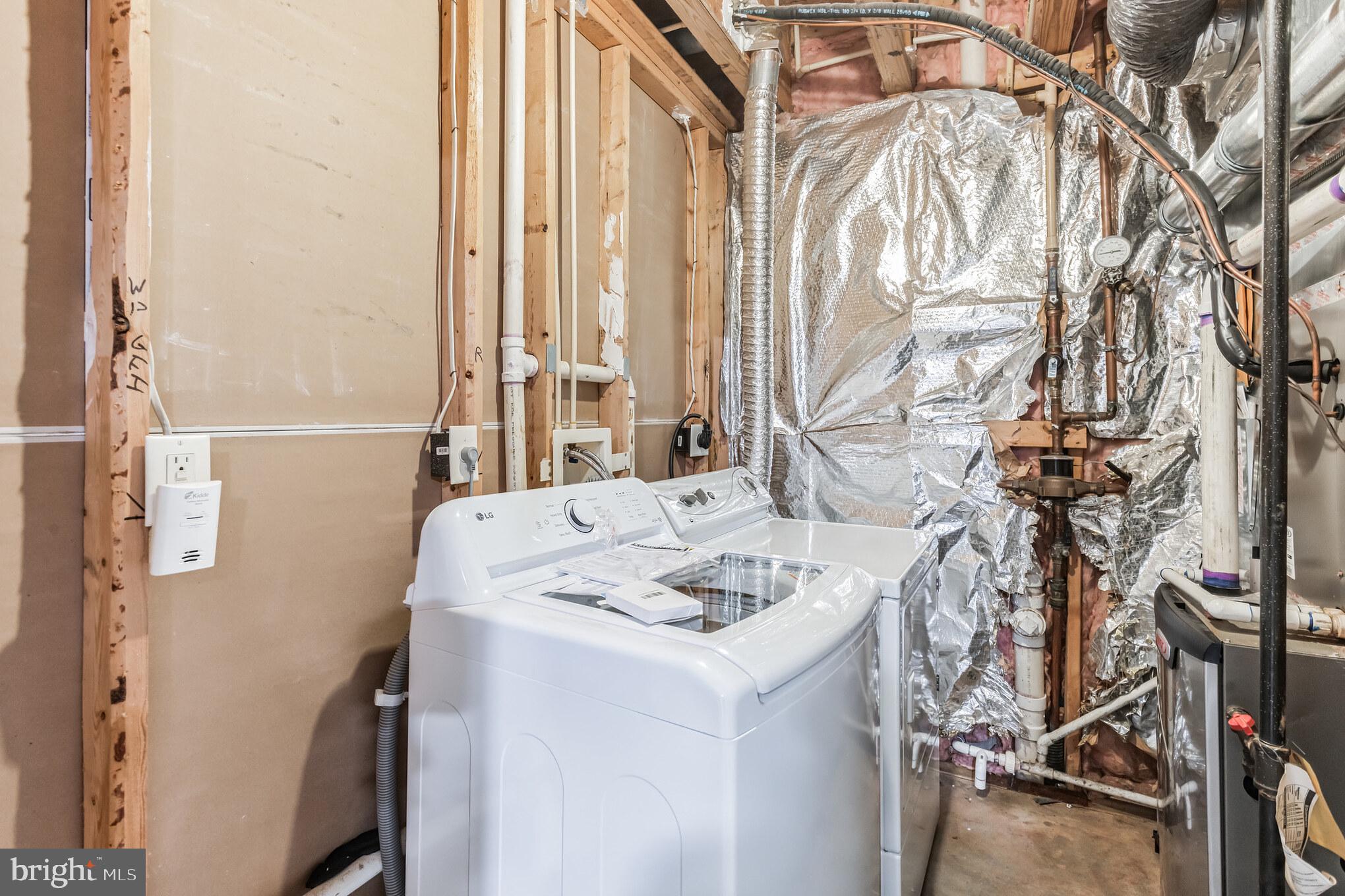 WOODVIEW VILLAGE WEST - Residential Lease