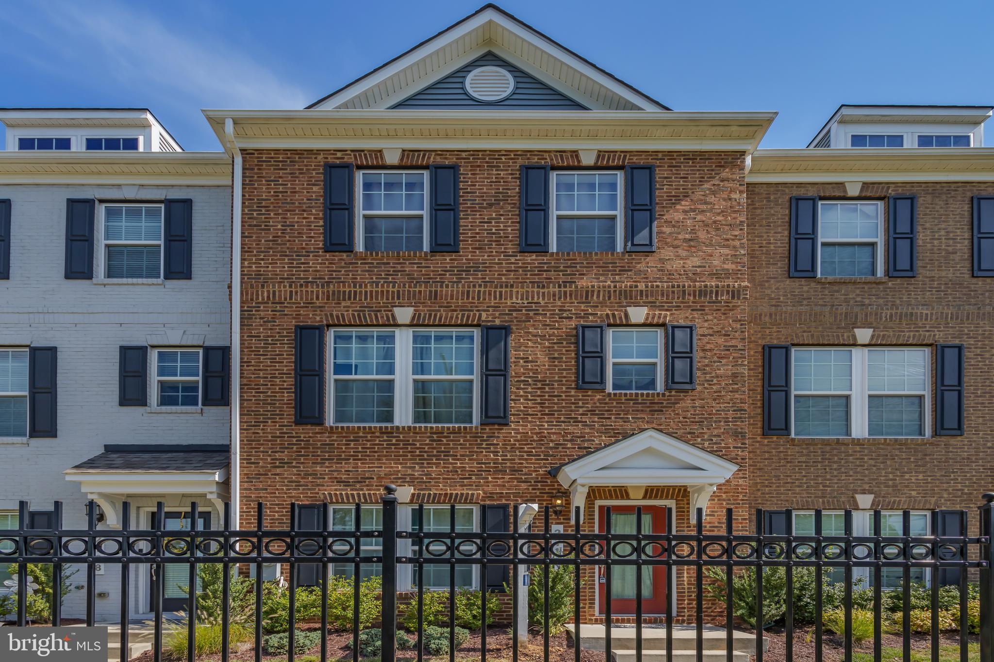 PINEBROOK TOWNHOMES - Residential