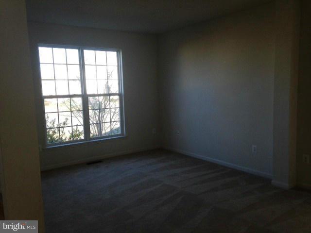 WESTBURY PUB - Residential Lease