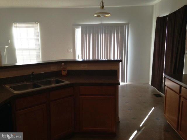 WESTBURY PUB - Residential Lease