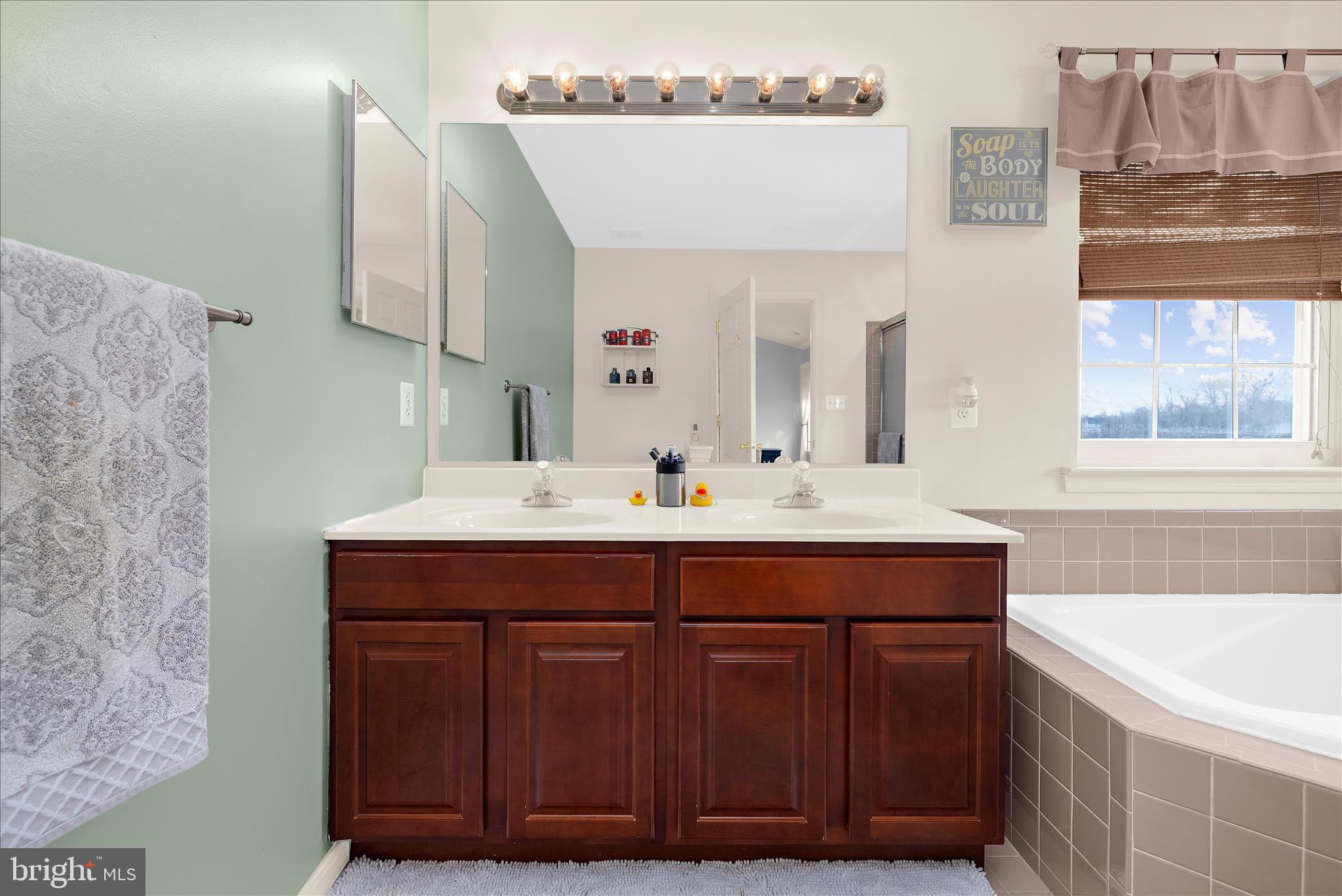 KINGSTON PARK - Residential